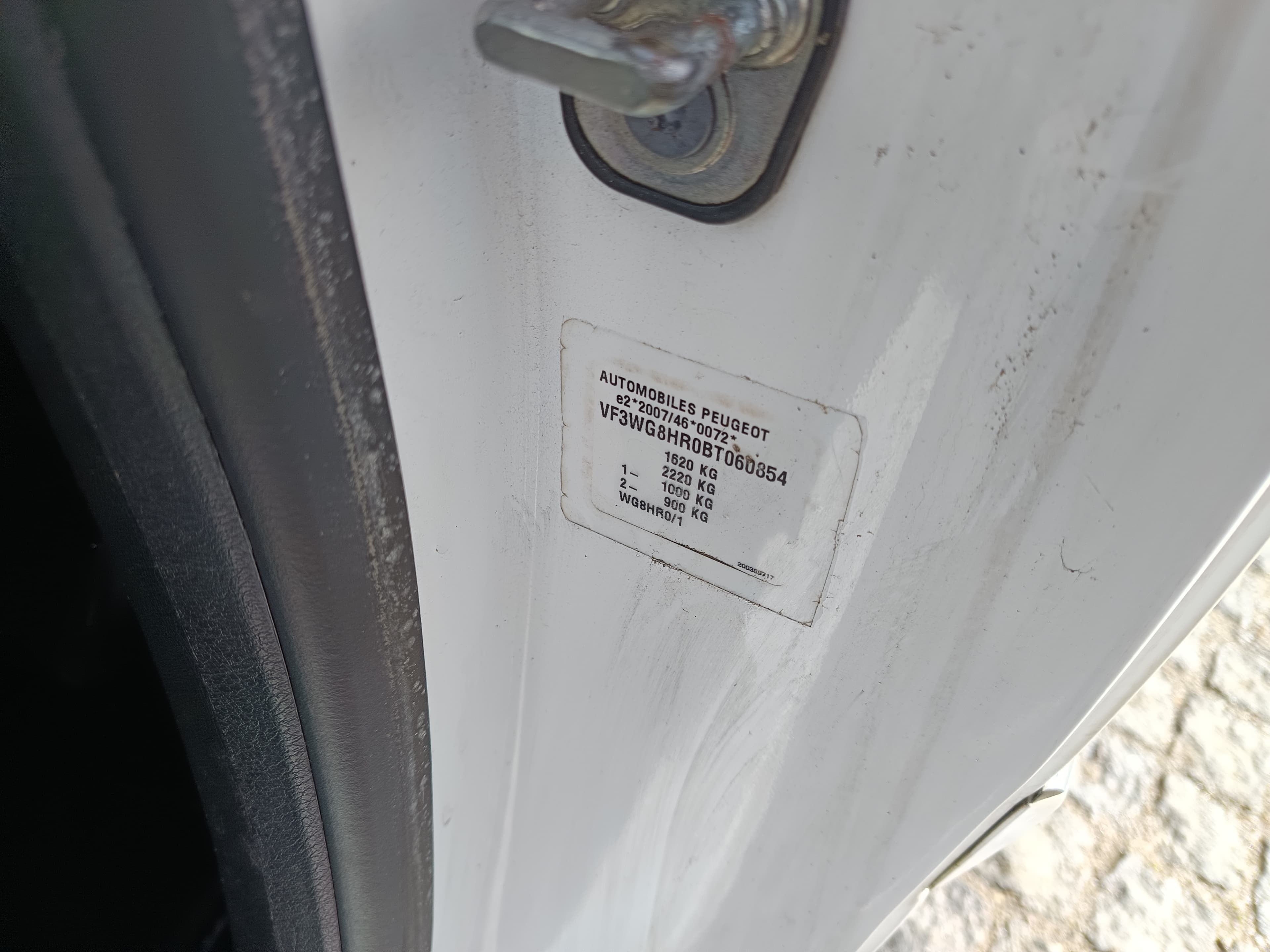 Peugeot 207 · Ano 2011 — image 24