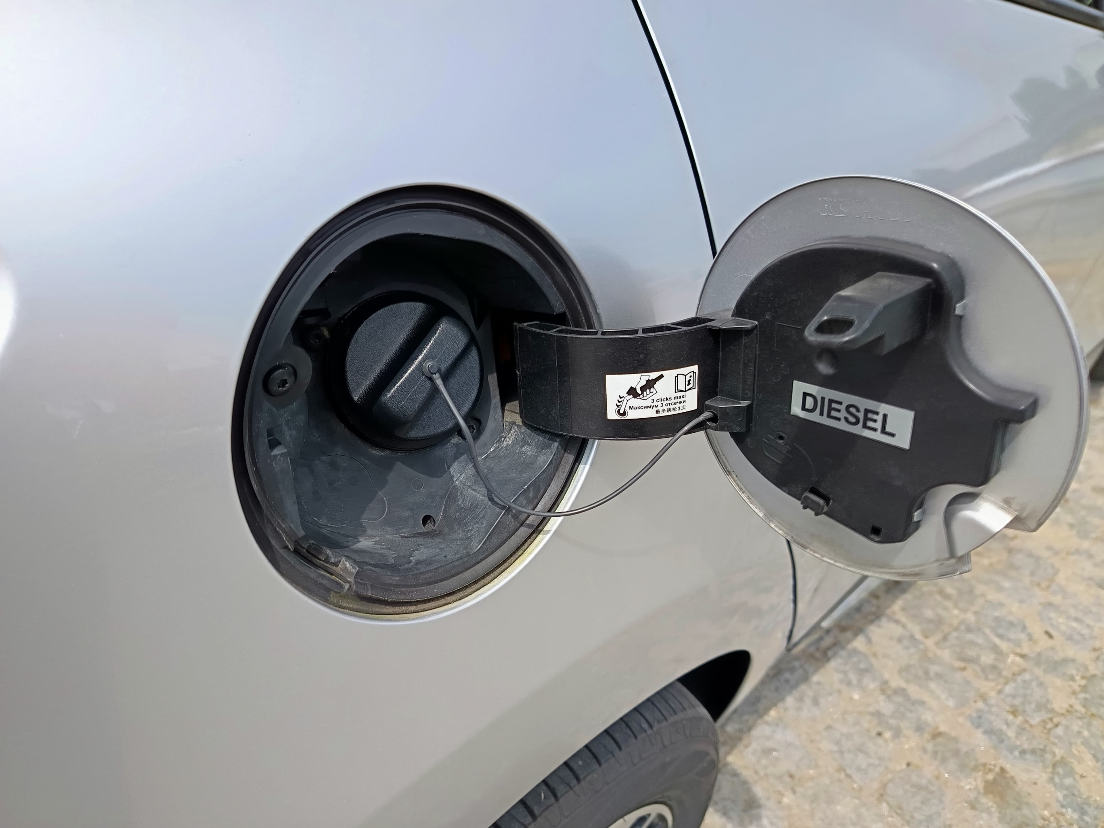 Renault Clio · Ano 2014 — imagem 17