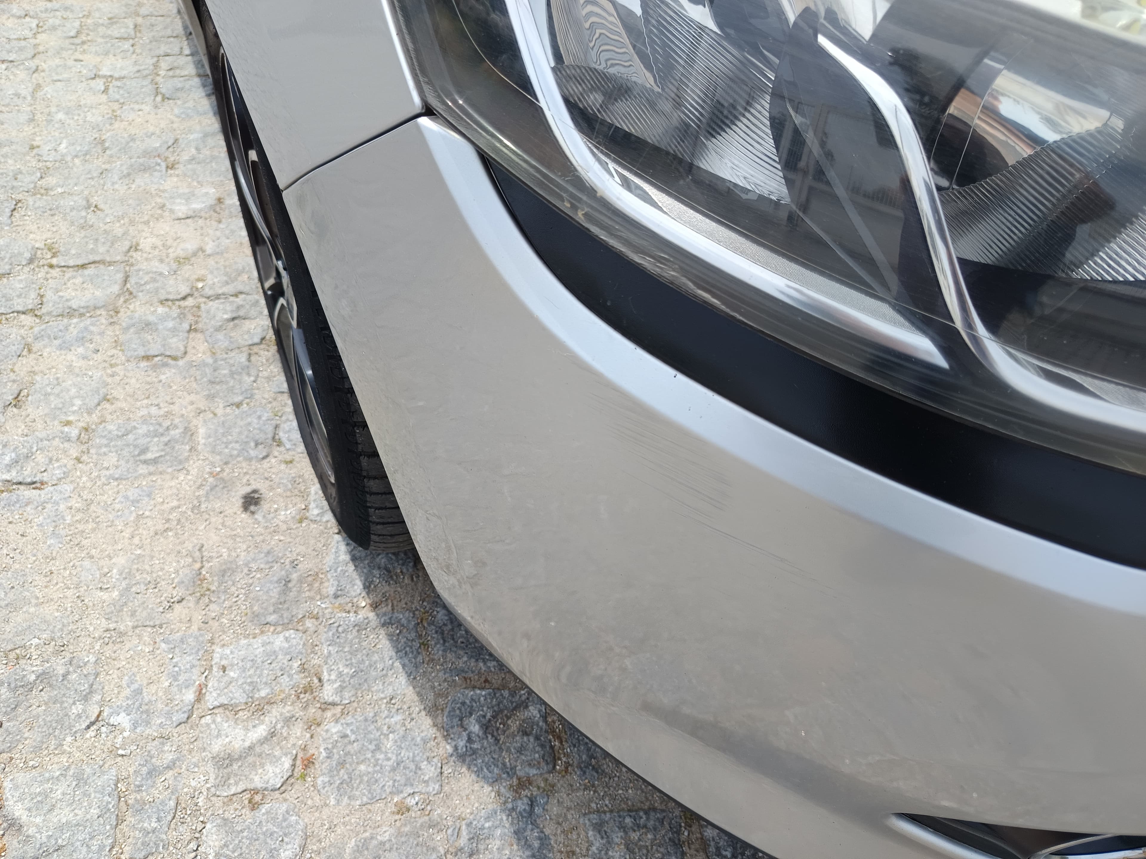 Renault Clio · Ano 2014 — imagem 7