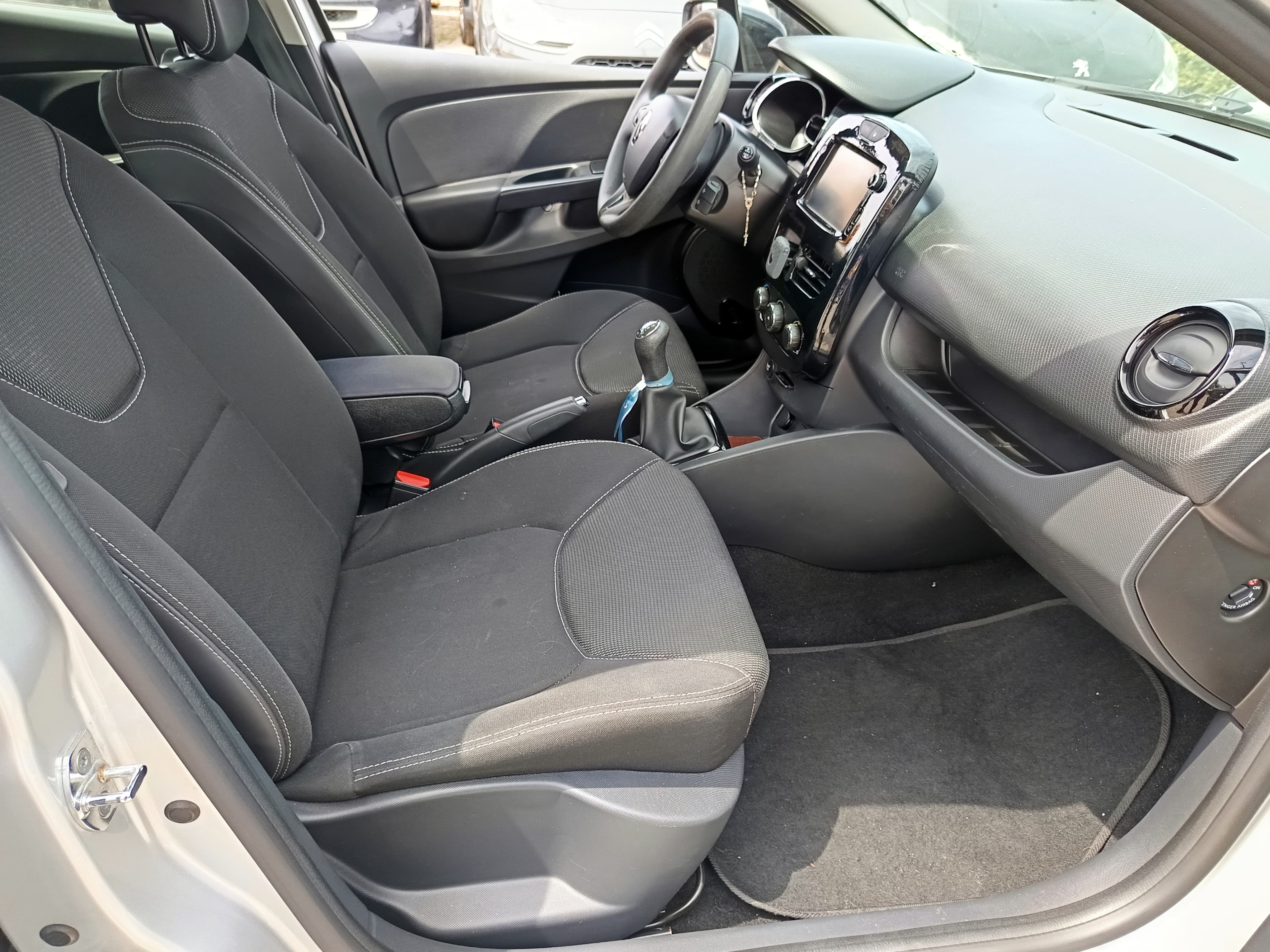 Renault Clio · Ano 2014 — imagem 27