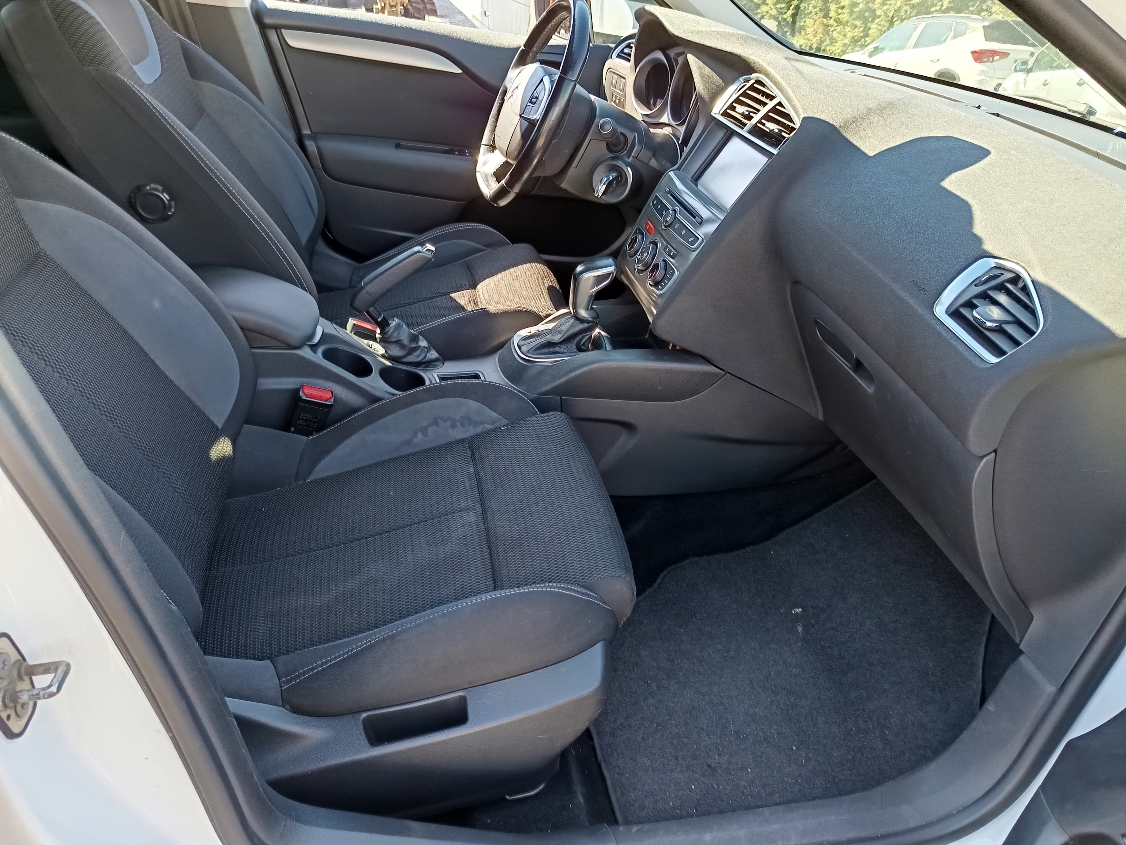 Citroën C4 · Ano 2016 — image 26