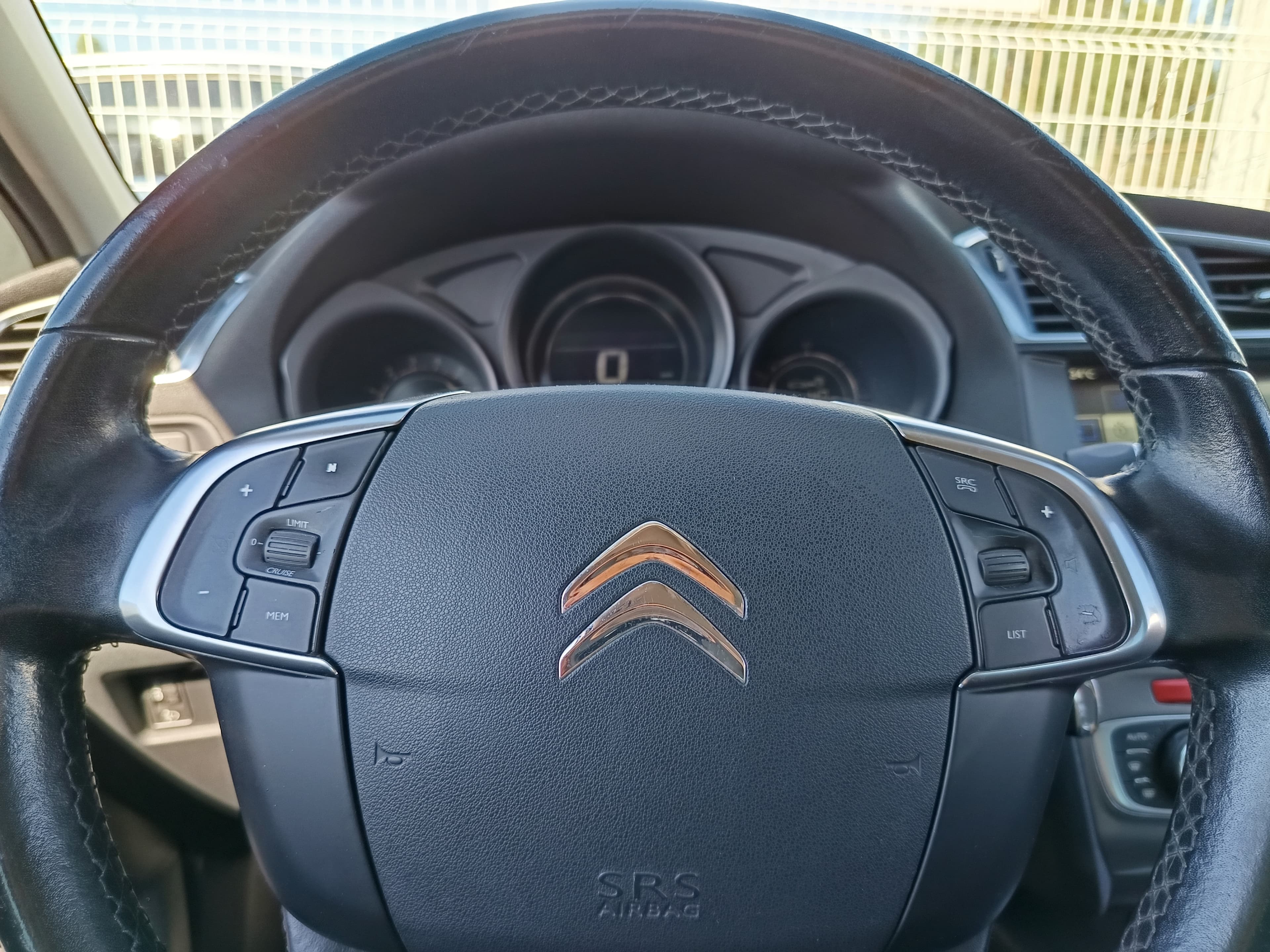Citroën C4 · Ano 2016 — image 41