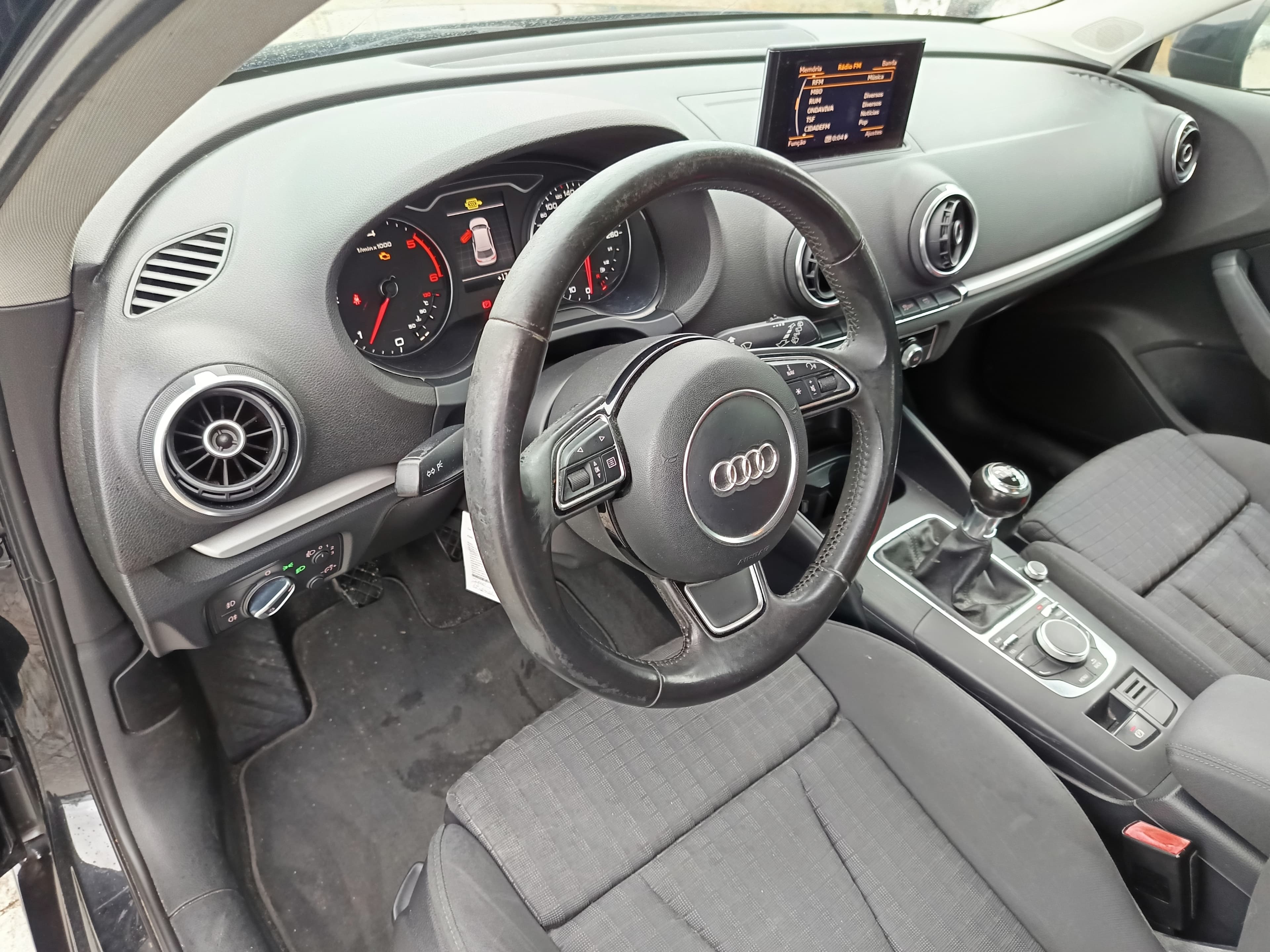 Audi A3 · Ano 2013 — imagem 35