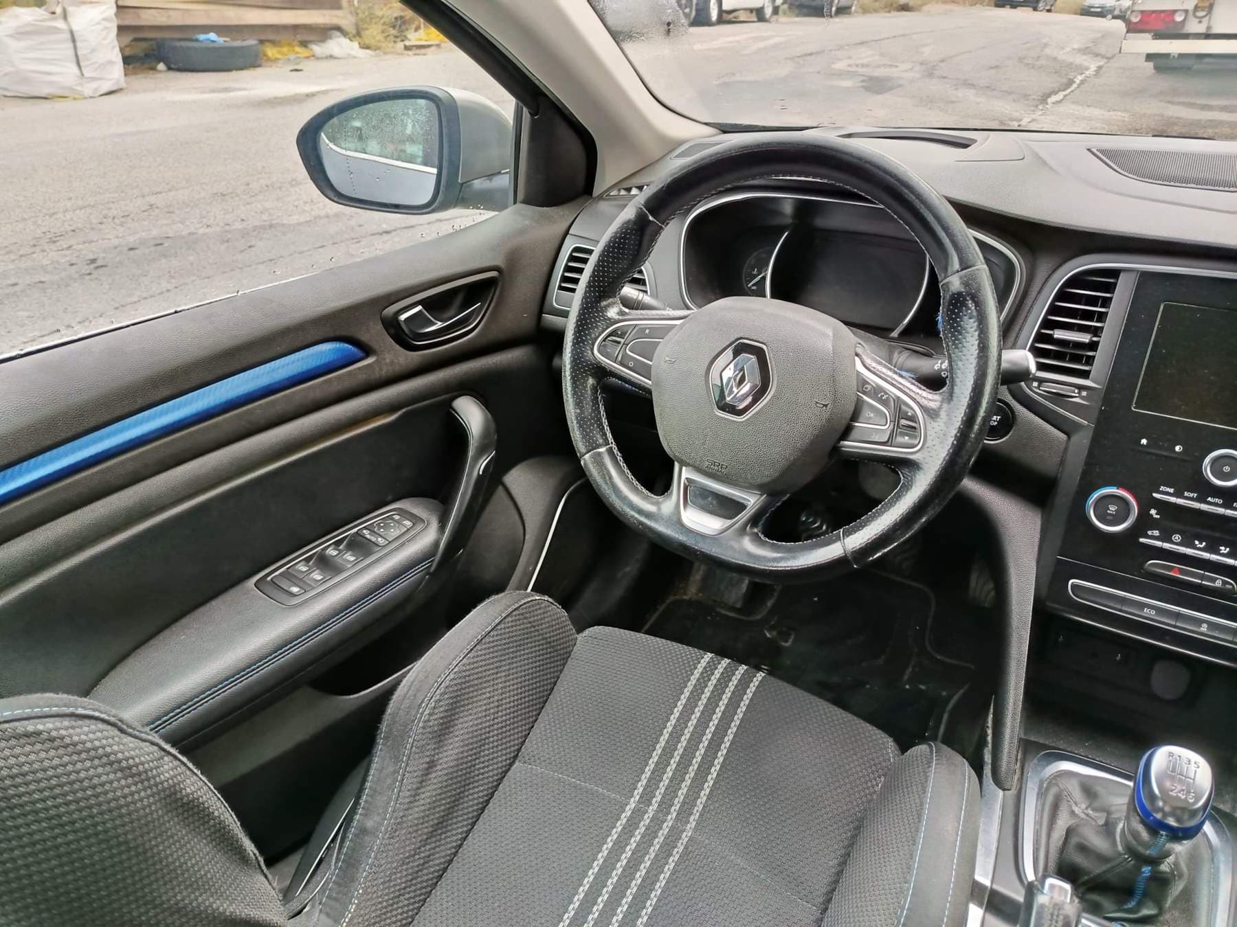 Renault Mégane · Año 2017 — imagen 18