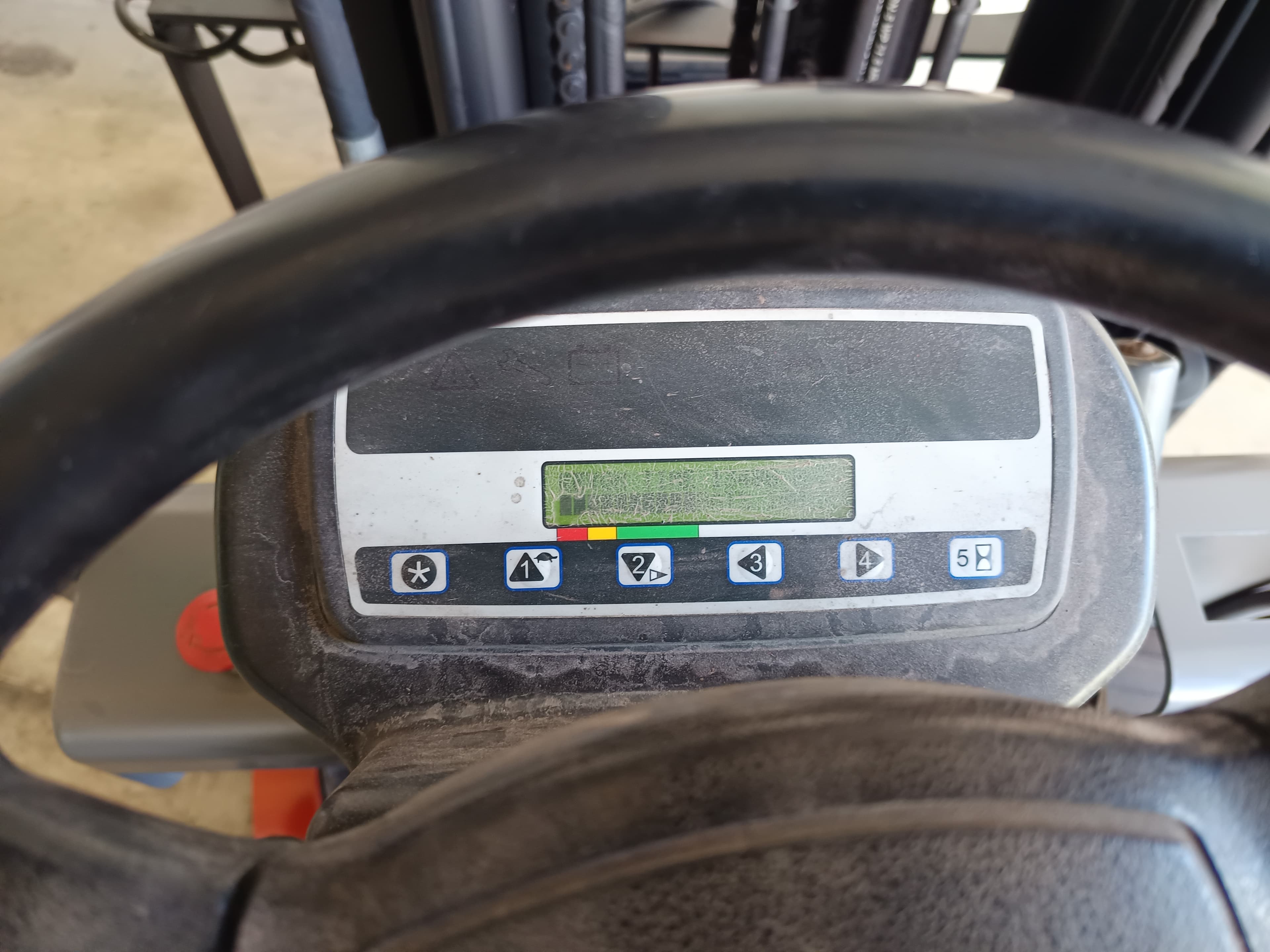 Empilhador Elétrico Manitou · 2015 — image 15