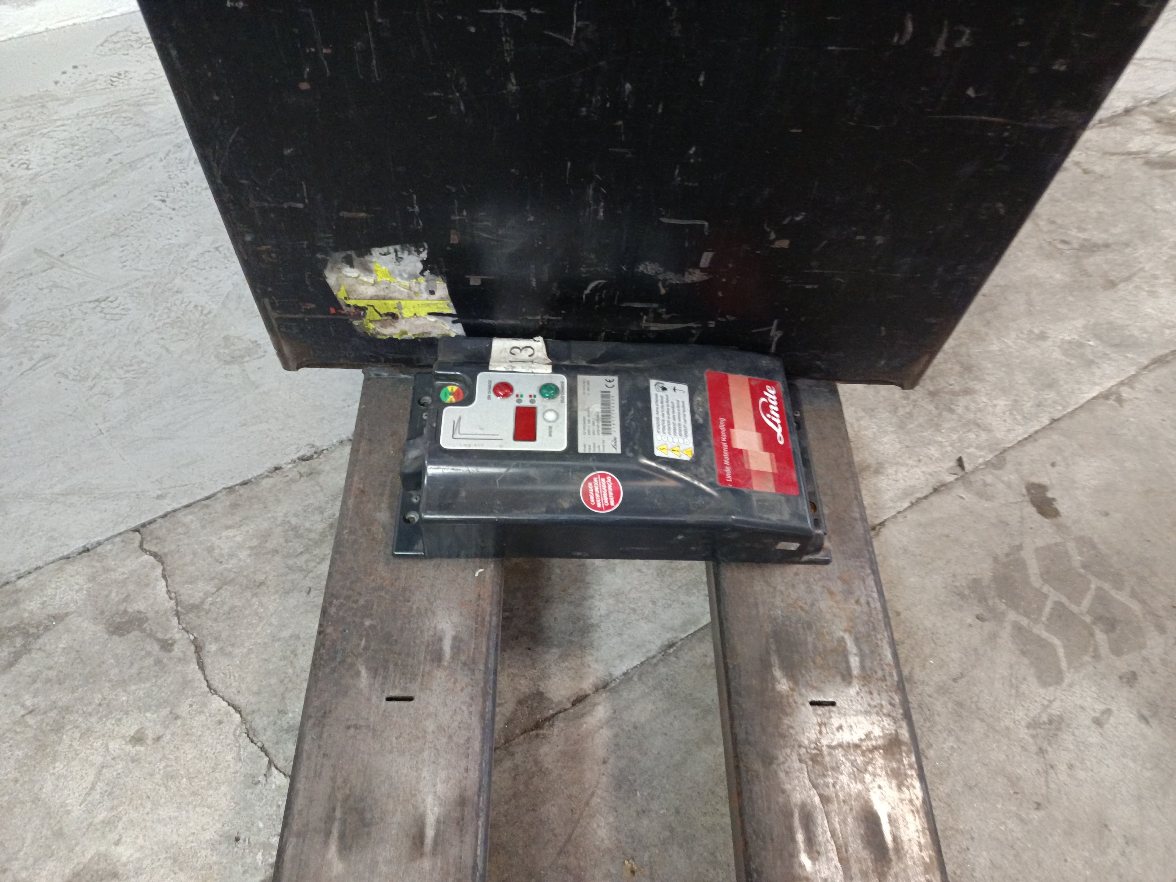 Porta Paletes Elétrico CAT · Ano 2019 — imagem 10