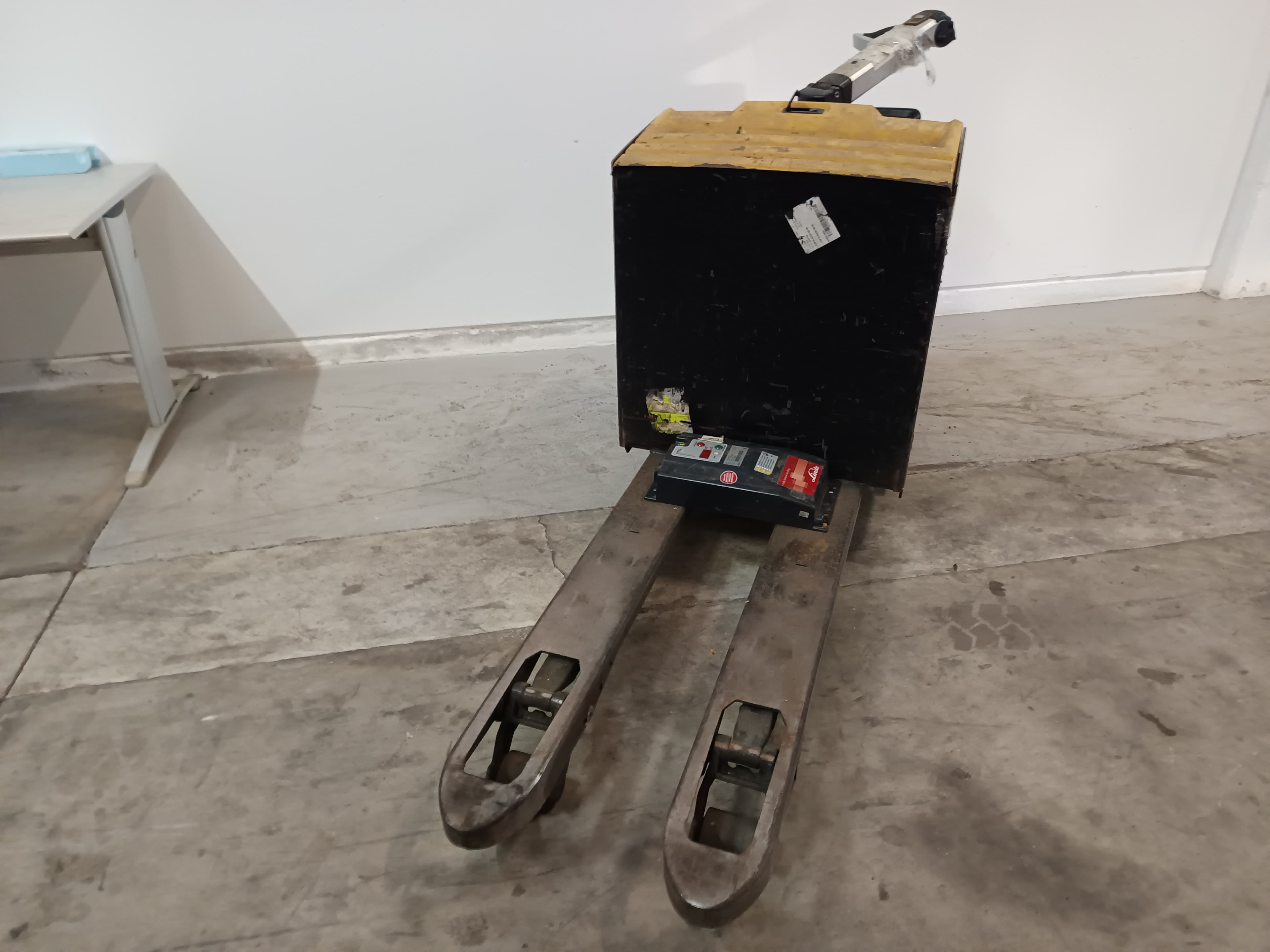 Porta Paletes Elétrico CAT · Ano 2019 — imagem 2
