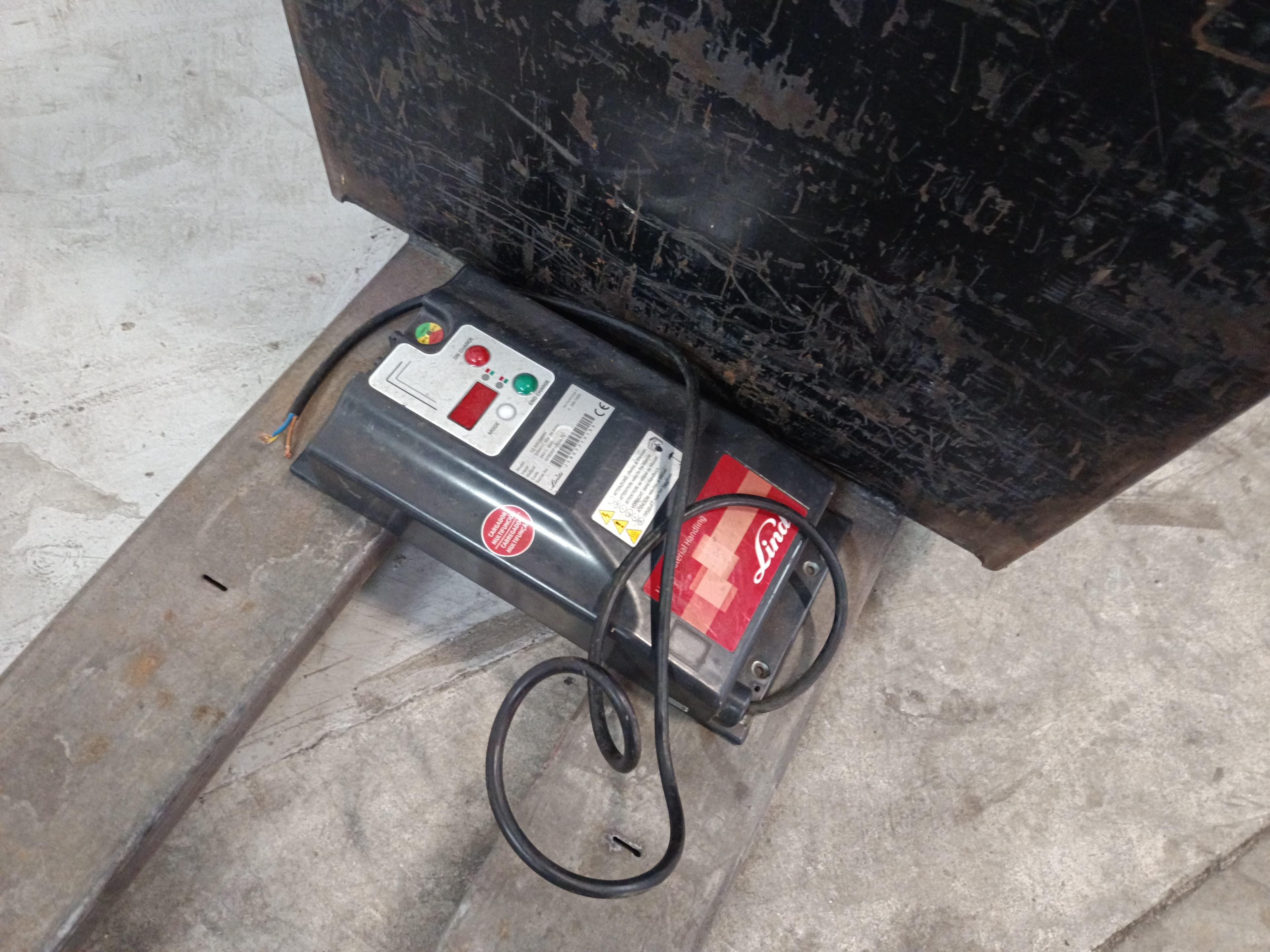 Porta Paletes Elétrico CAT · Ano 2019 — image 7