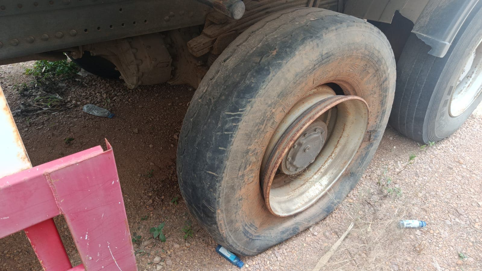 Camião frigorífico Sinotruk Howo 336 — image 8