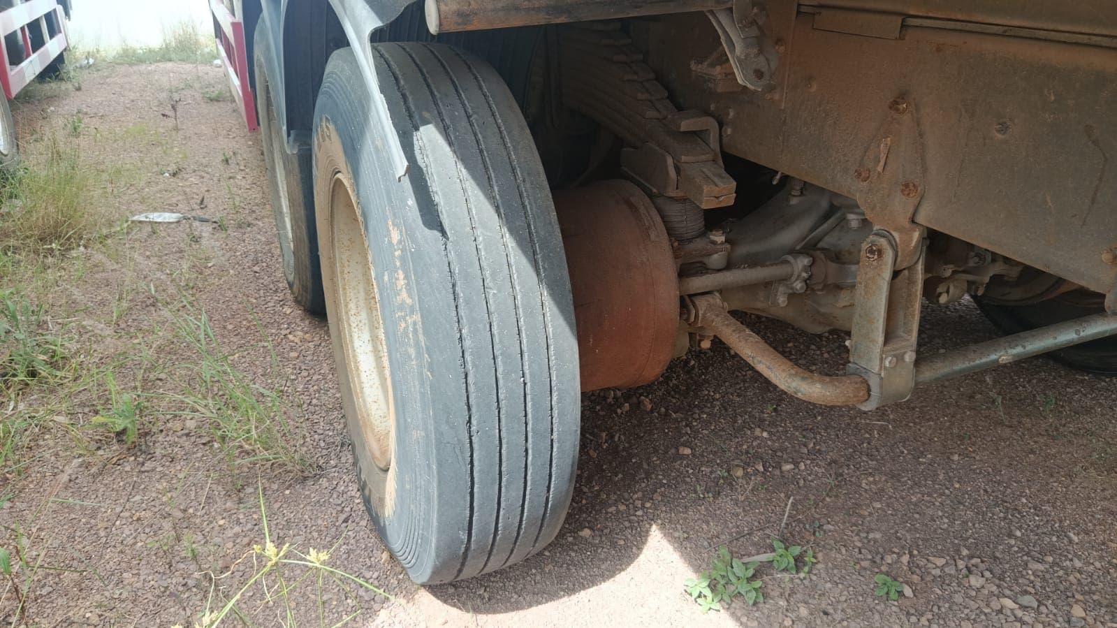 Camião frigorífico Sinotruk Howo 336 — image 5