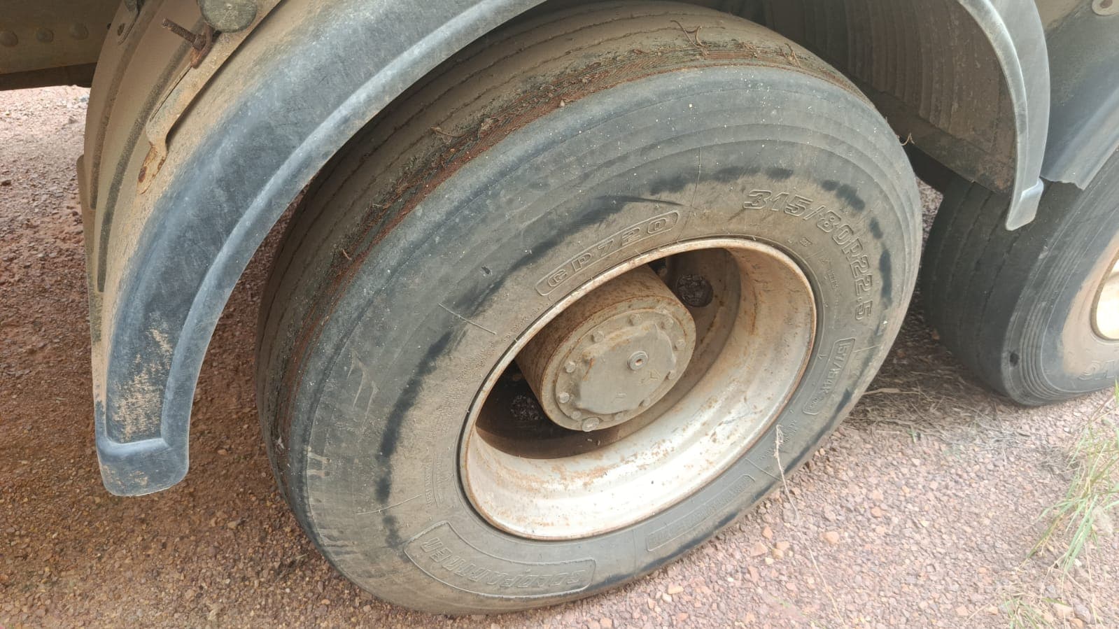 Camião frigorífico Sinotruk Howo 336 — image 6