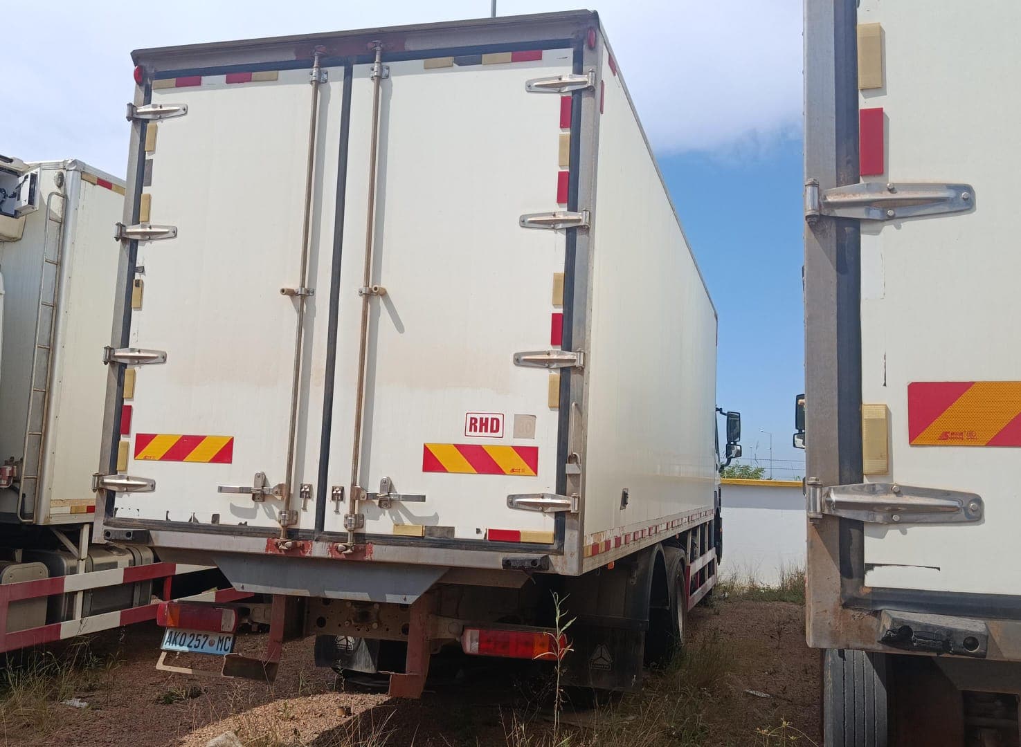 Camião frigorífico Sinotruk Howo 336 — image 3