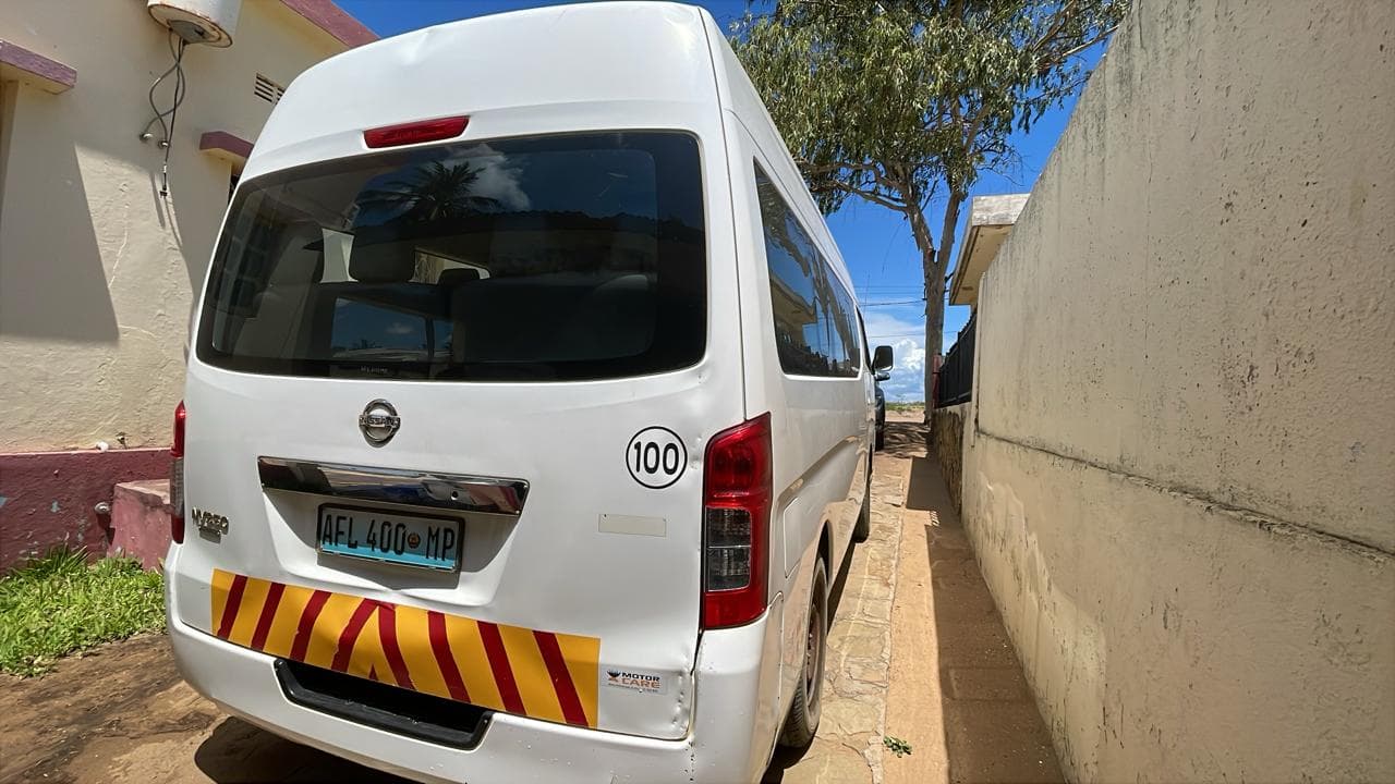 Nissan Urvan 2,71m - 2015 — image 3