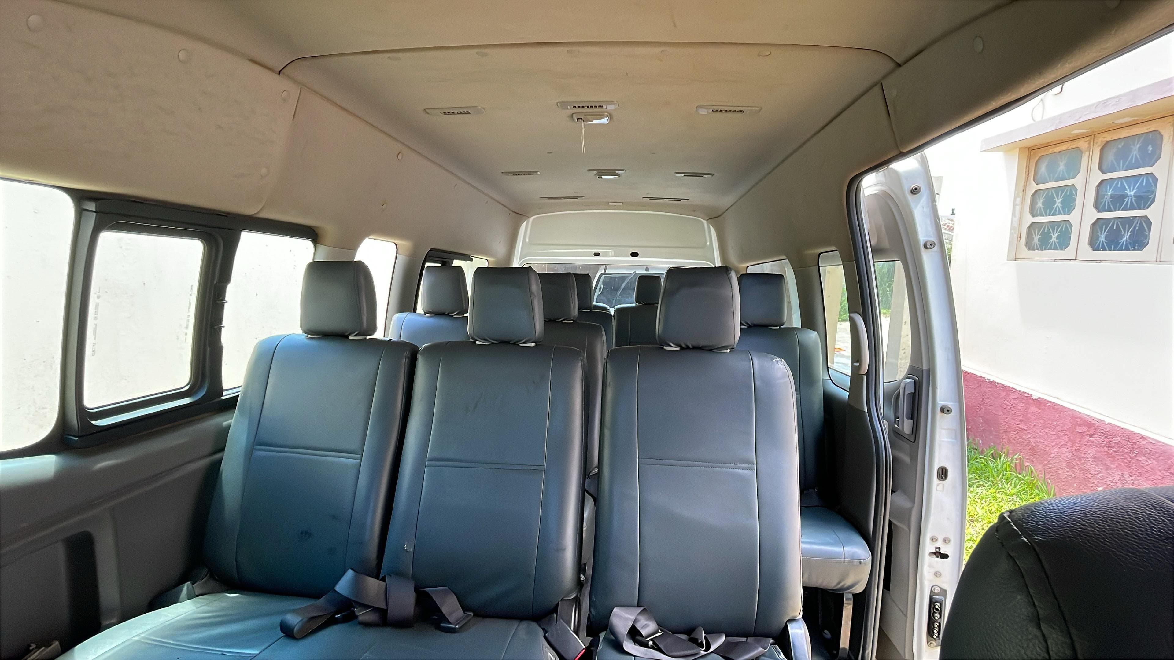 Nissan Urvan 2,71m - 2015 — image 14