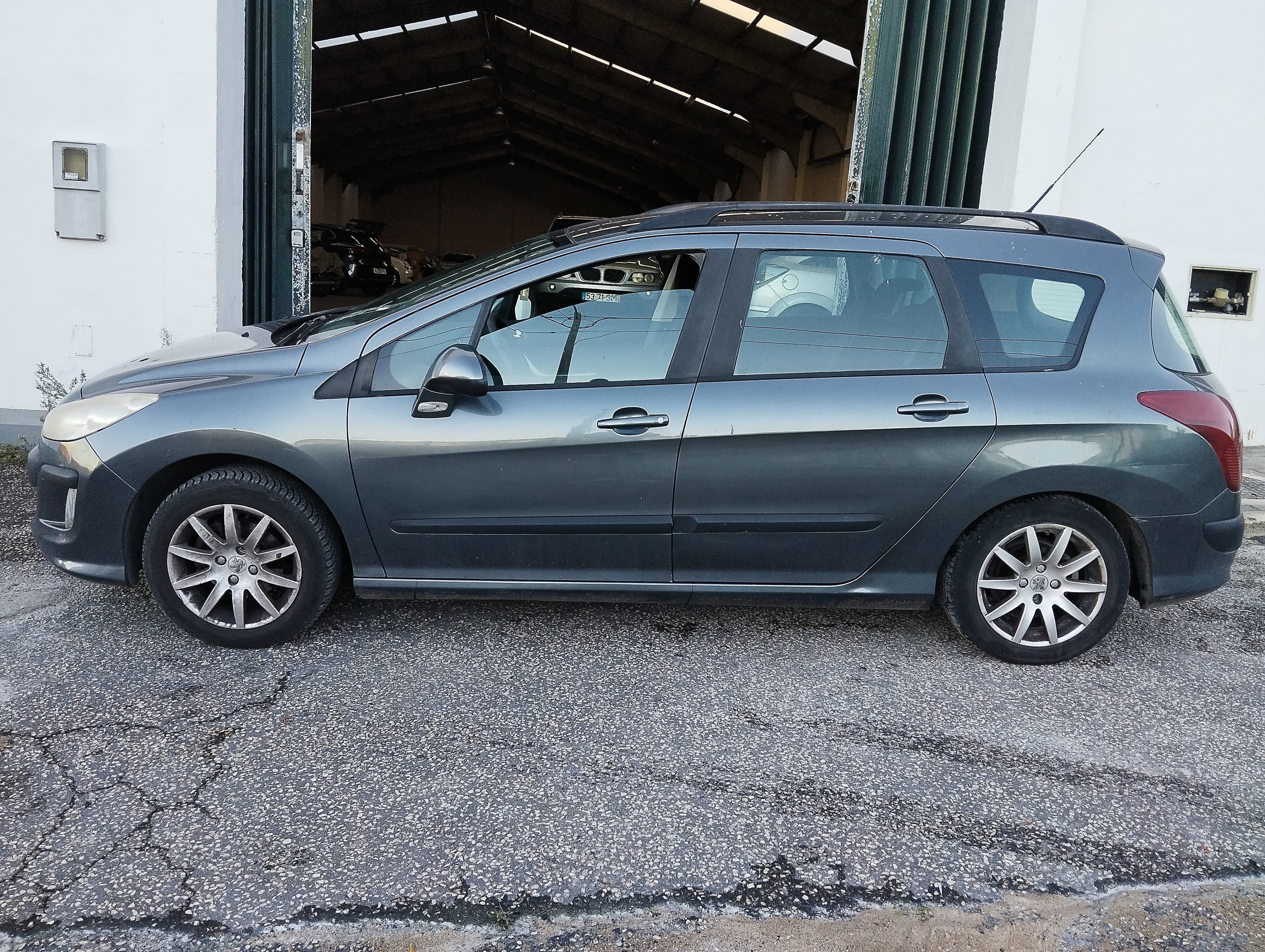 Peugeot 308 SW 1.6 HDi · Ano 2010 — imagem 5