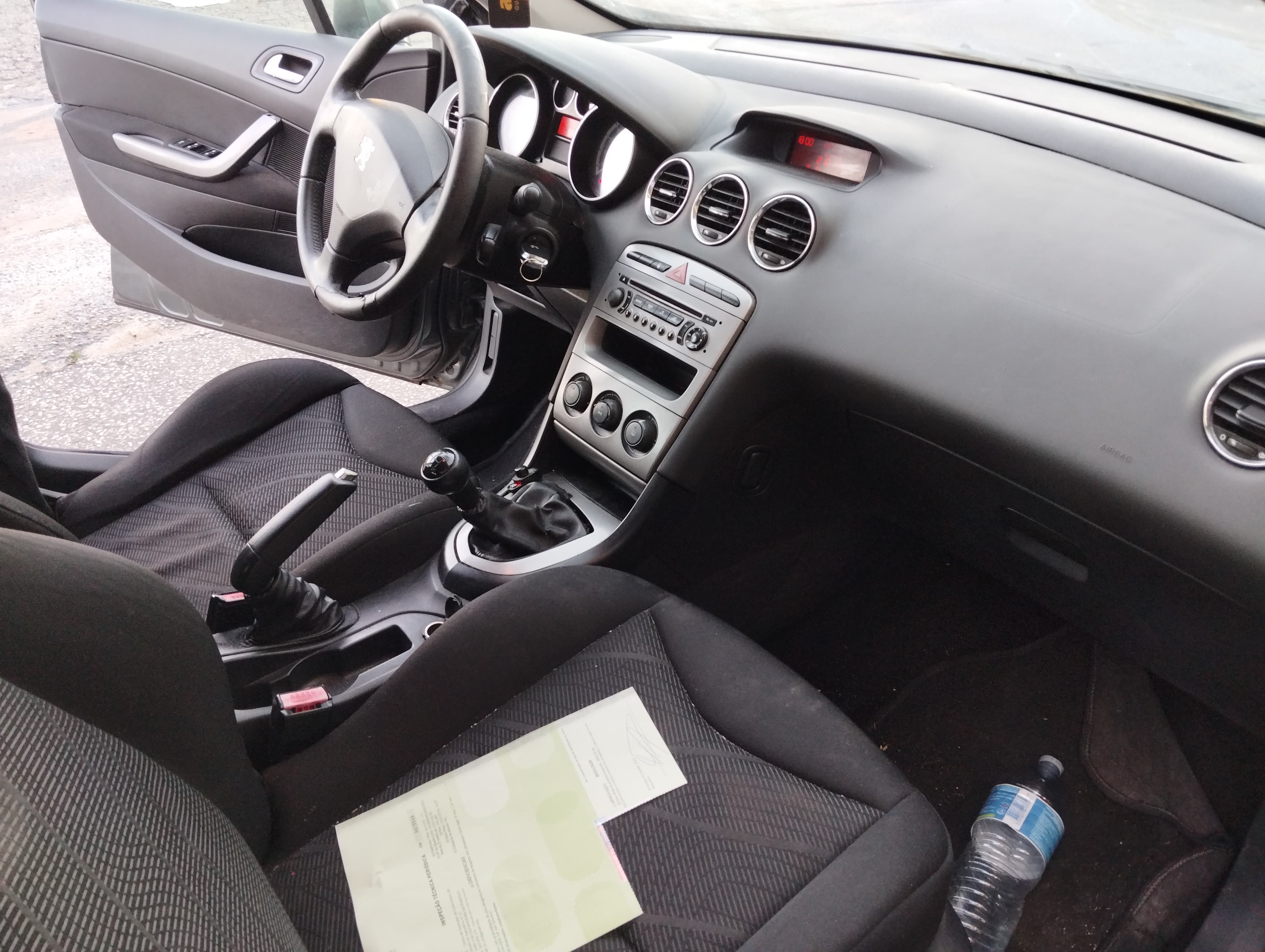Peugeot 308 SW 1.6 HDi · Ano 2010 — imagem 12