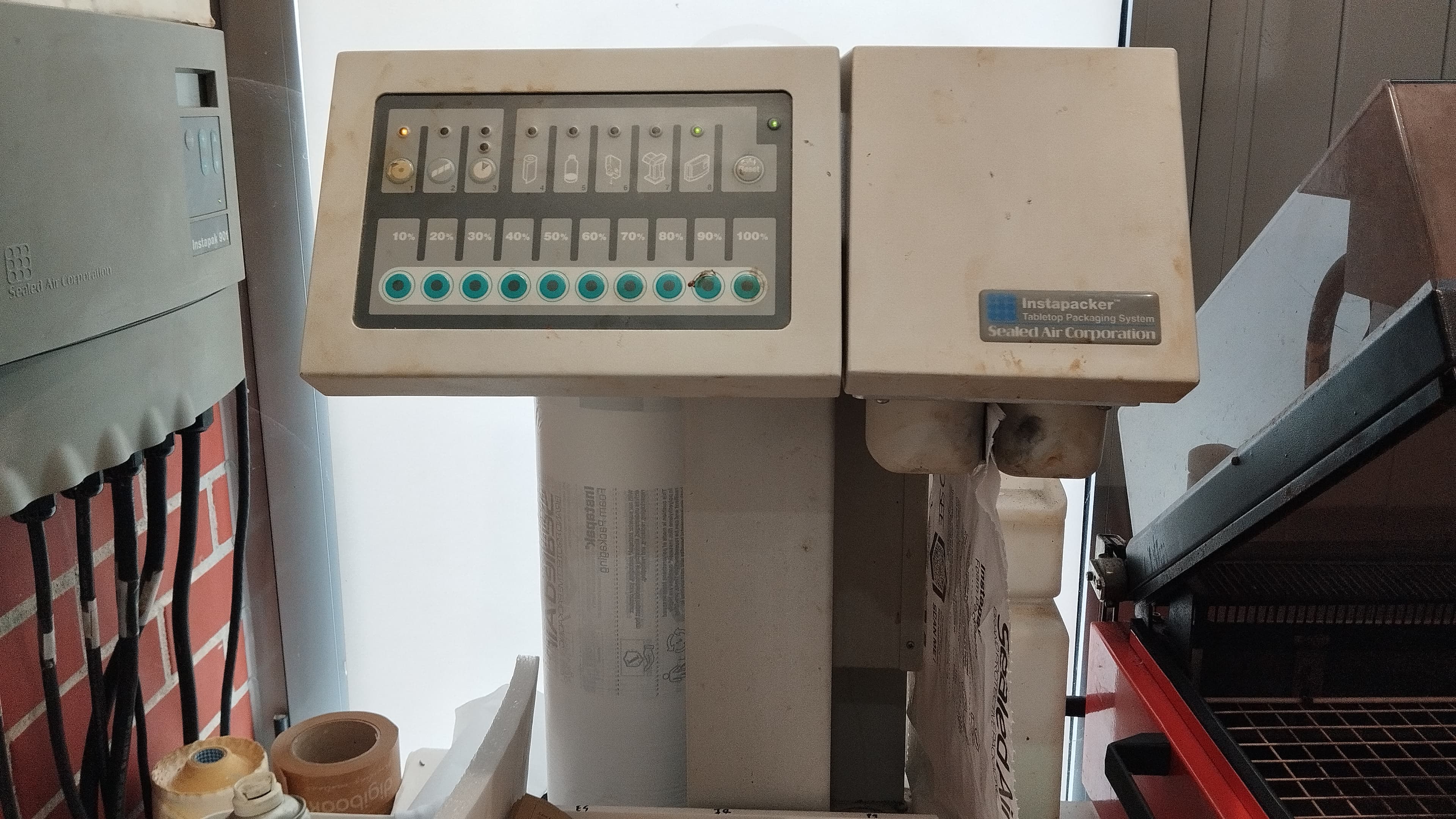 Equipamentos e Mobiliário — imagem 2