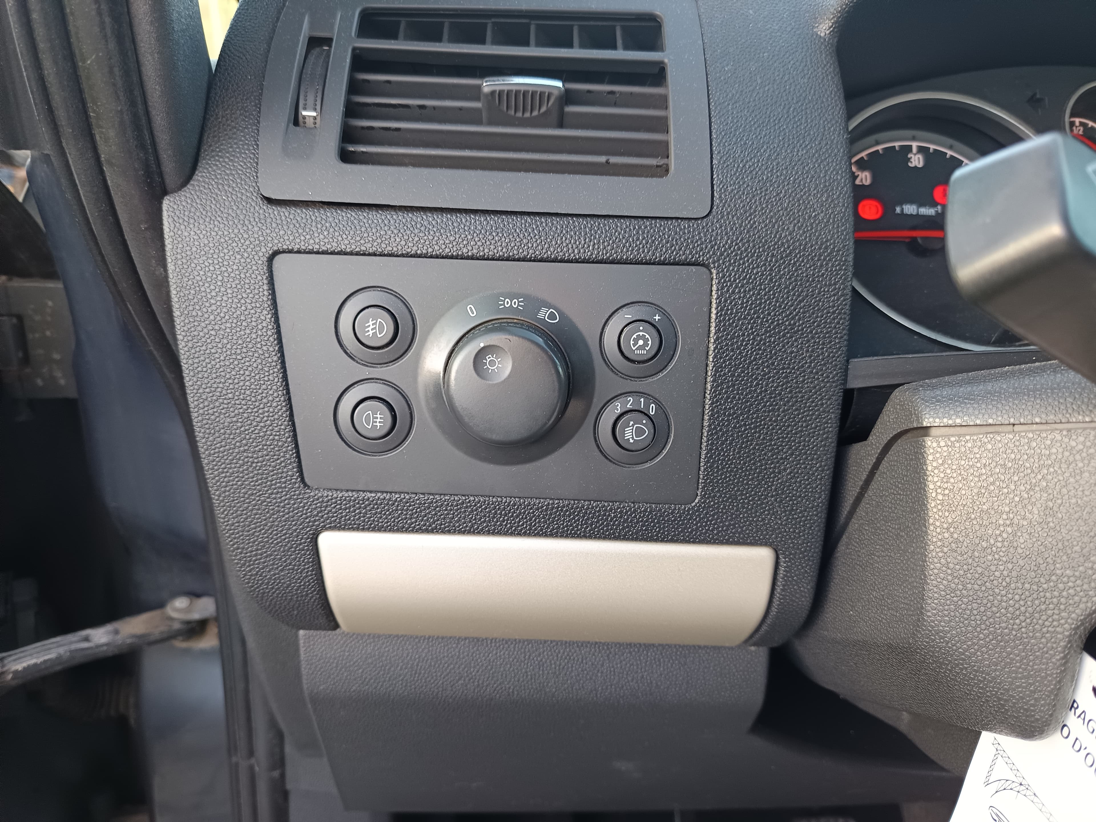 Opel Zafira · Ano 2009 — imagen 48