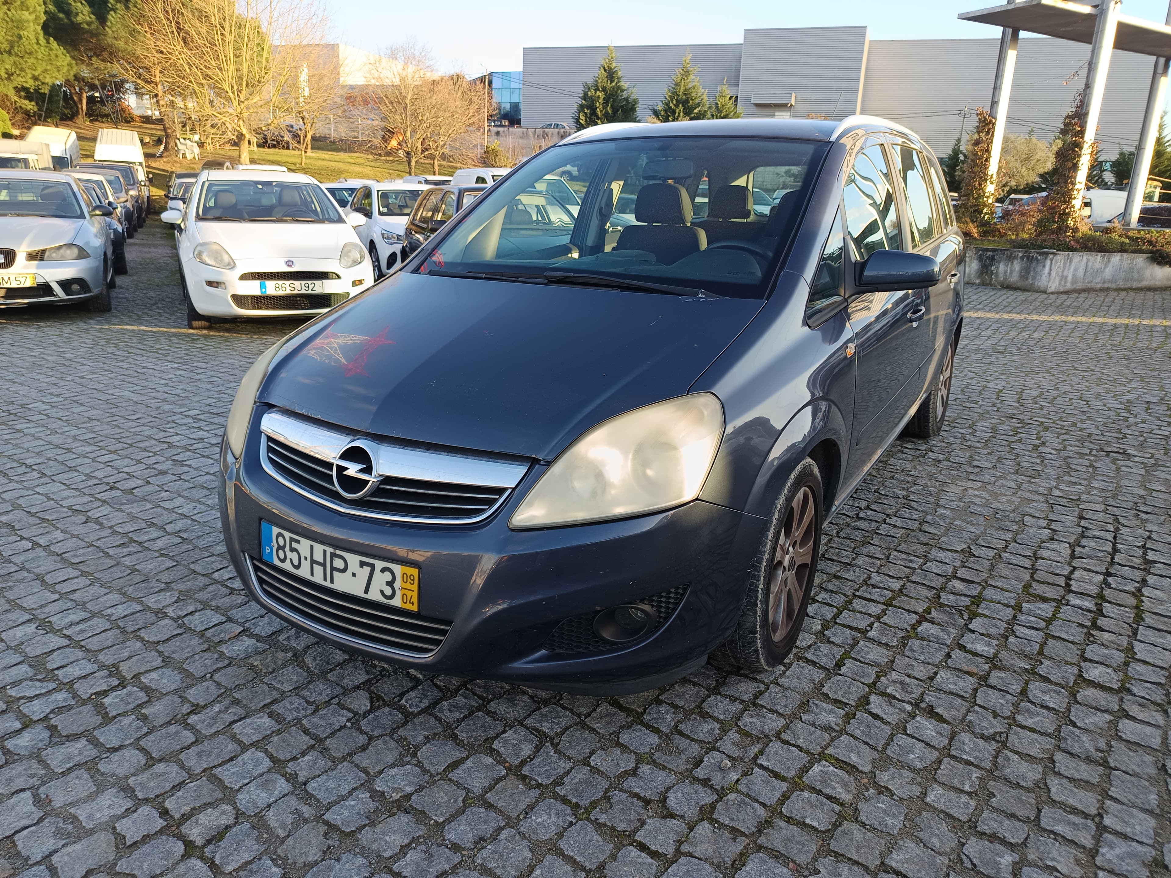 Opel Zafira · Ano 2009 — imagen 1