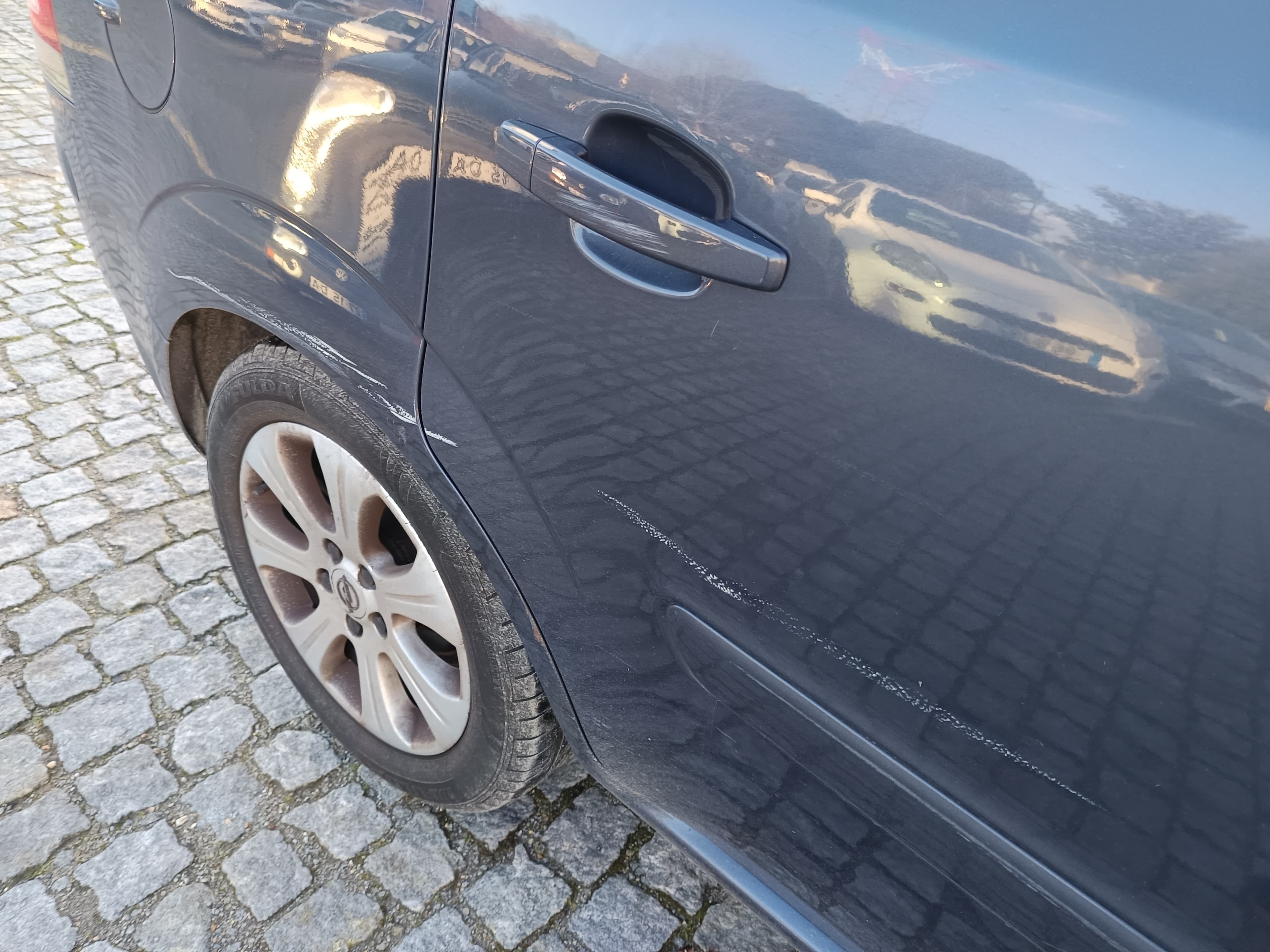 Opel Zafira · Ano 2009 — imagen 10