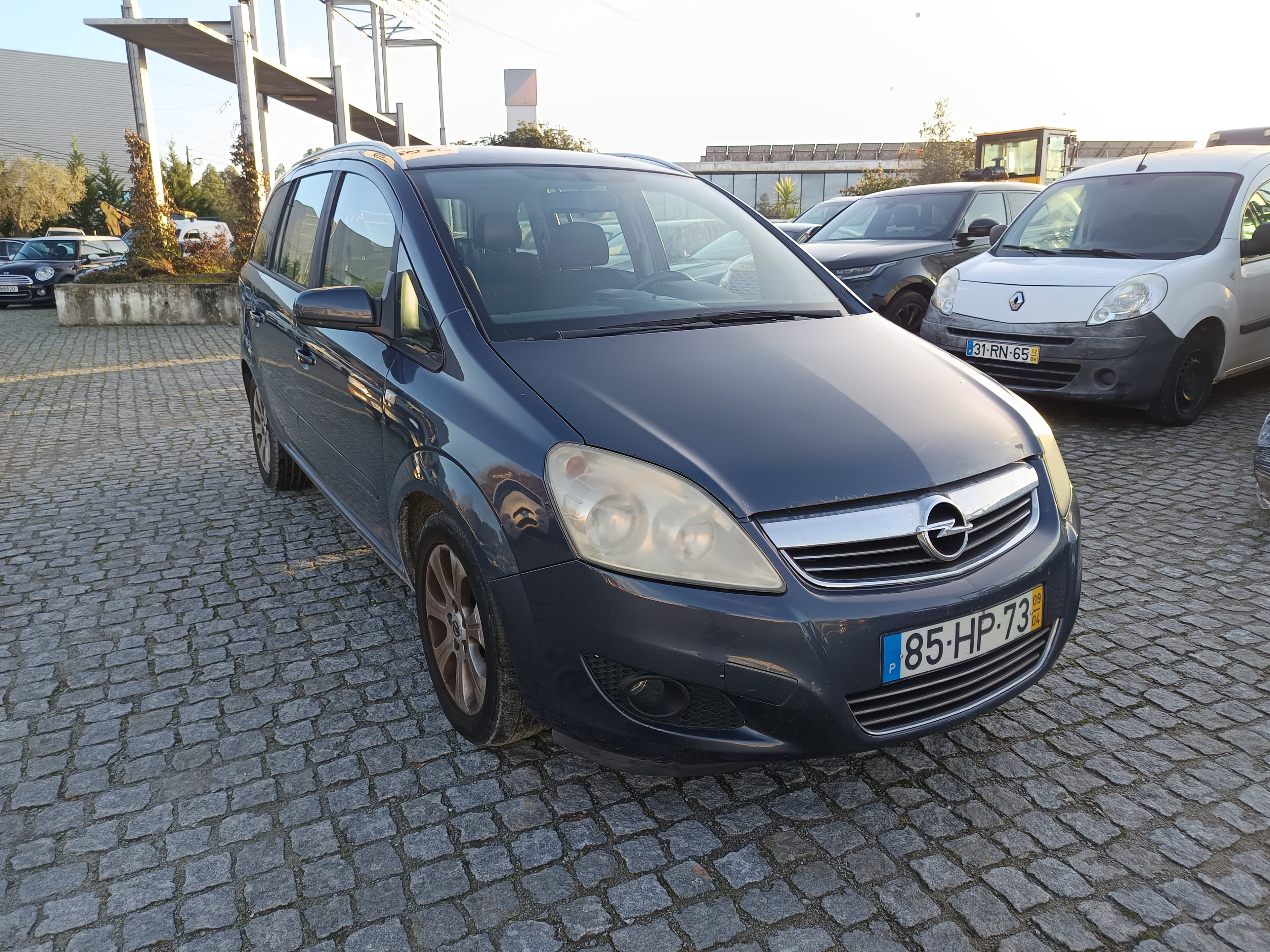 Opel Zafira · Ano 2009 — imagen 3