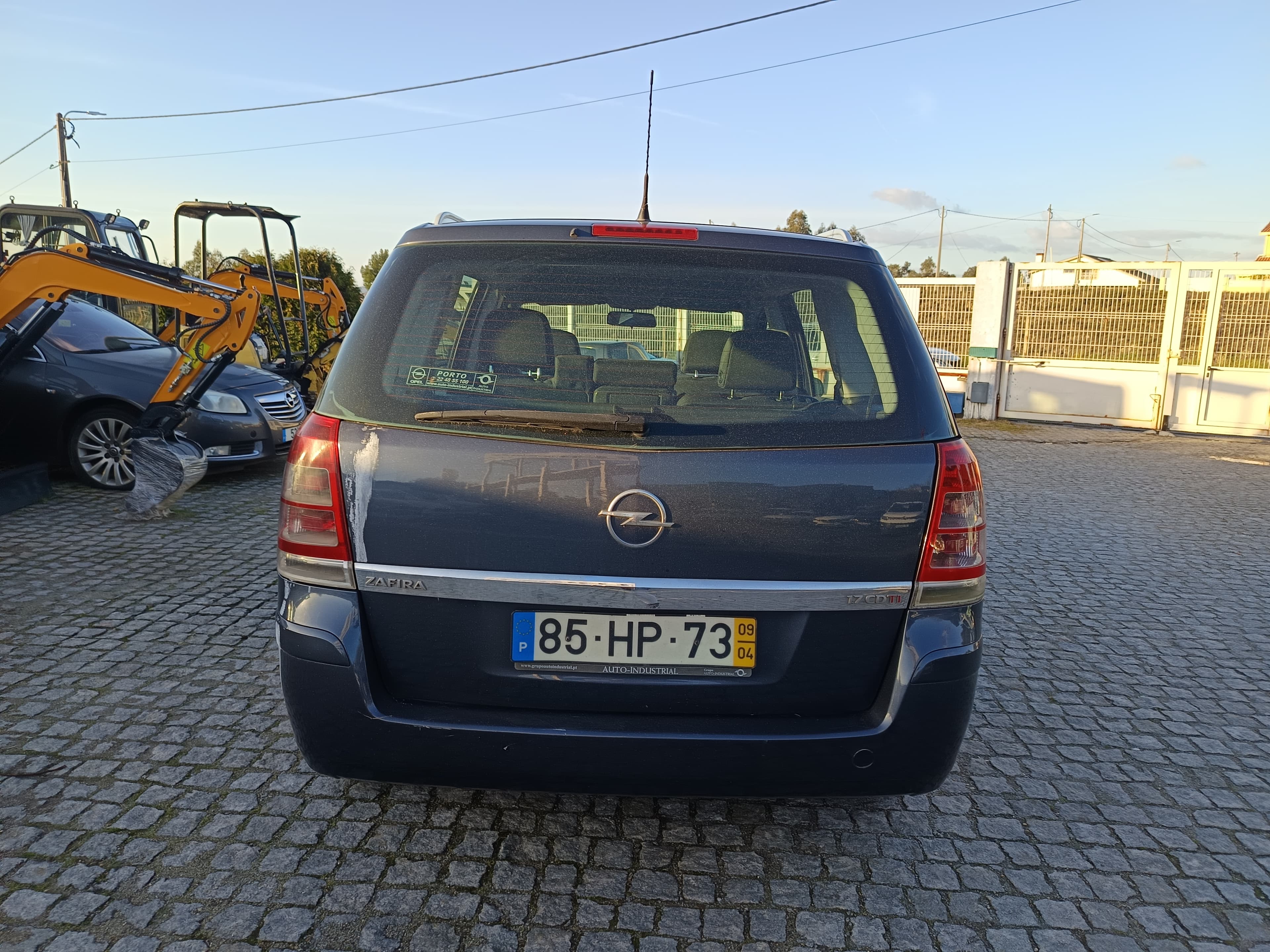 Opel Zafira · Ano 2009 — imagen 5