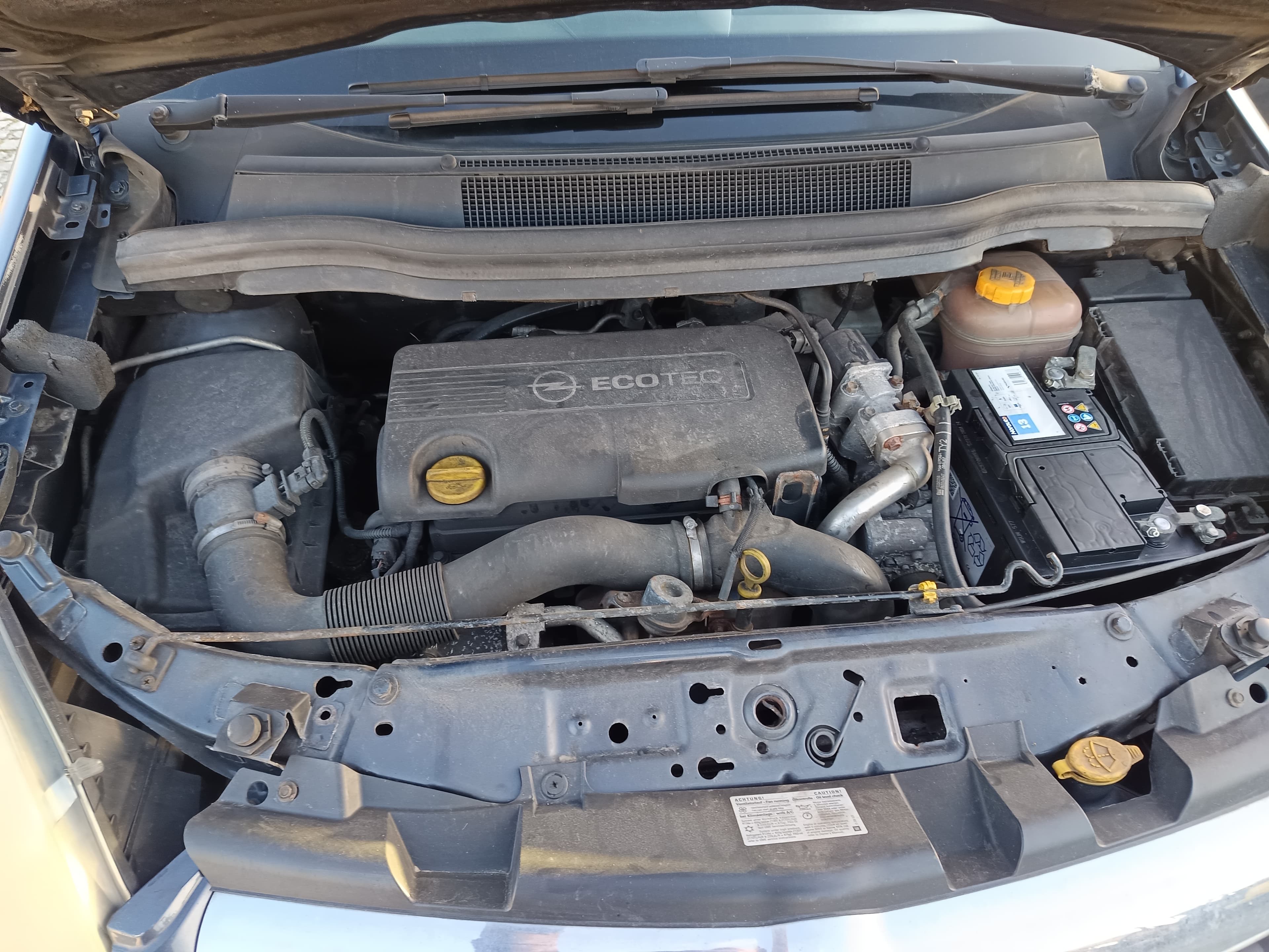 Opel Zafira · Ano 2009 — imagen 20