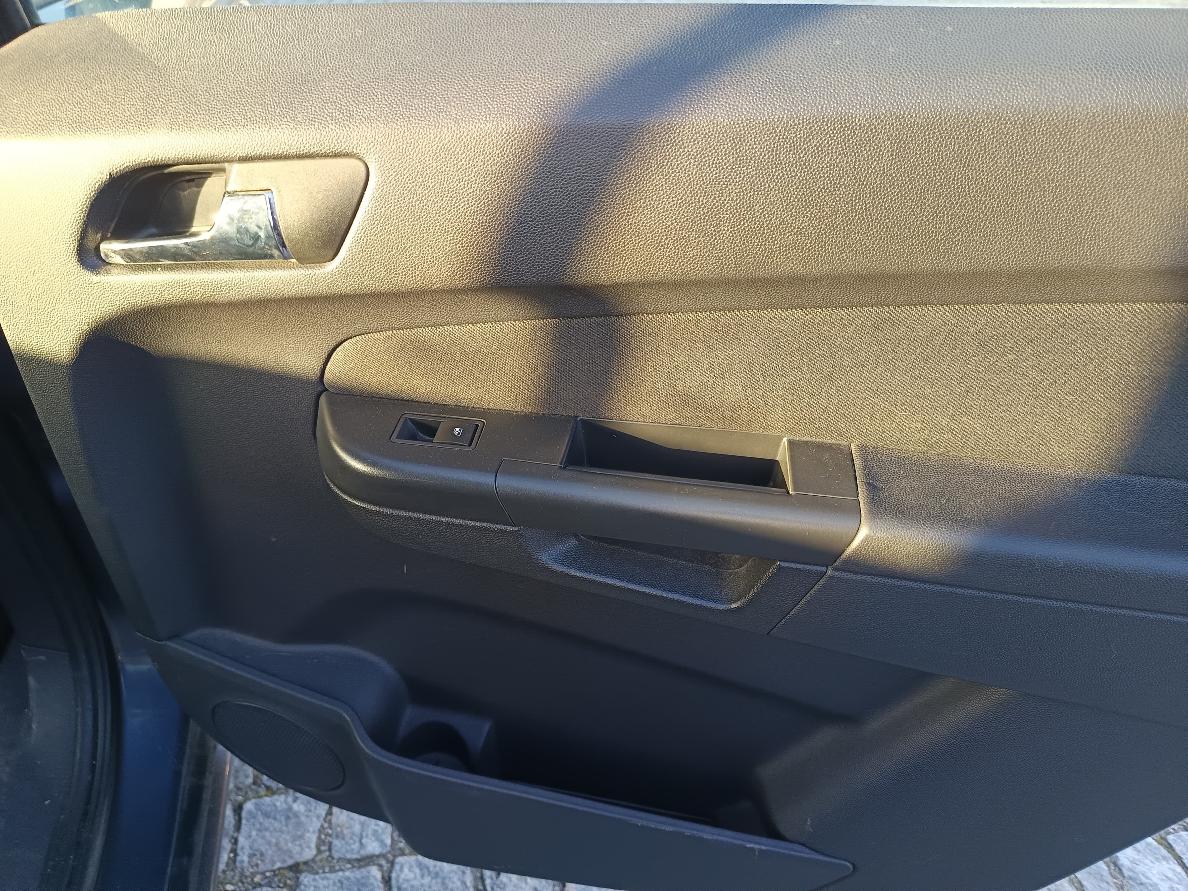 Opel Zafira · Ano 2009 — imagen 26