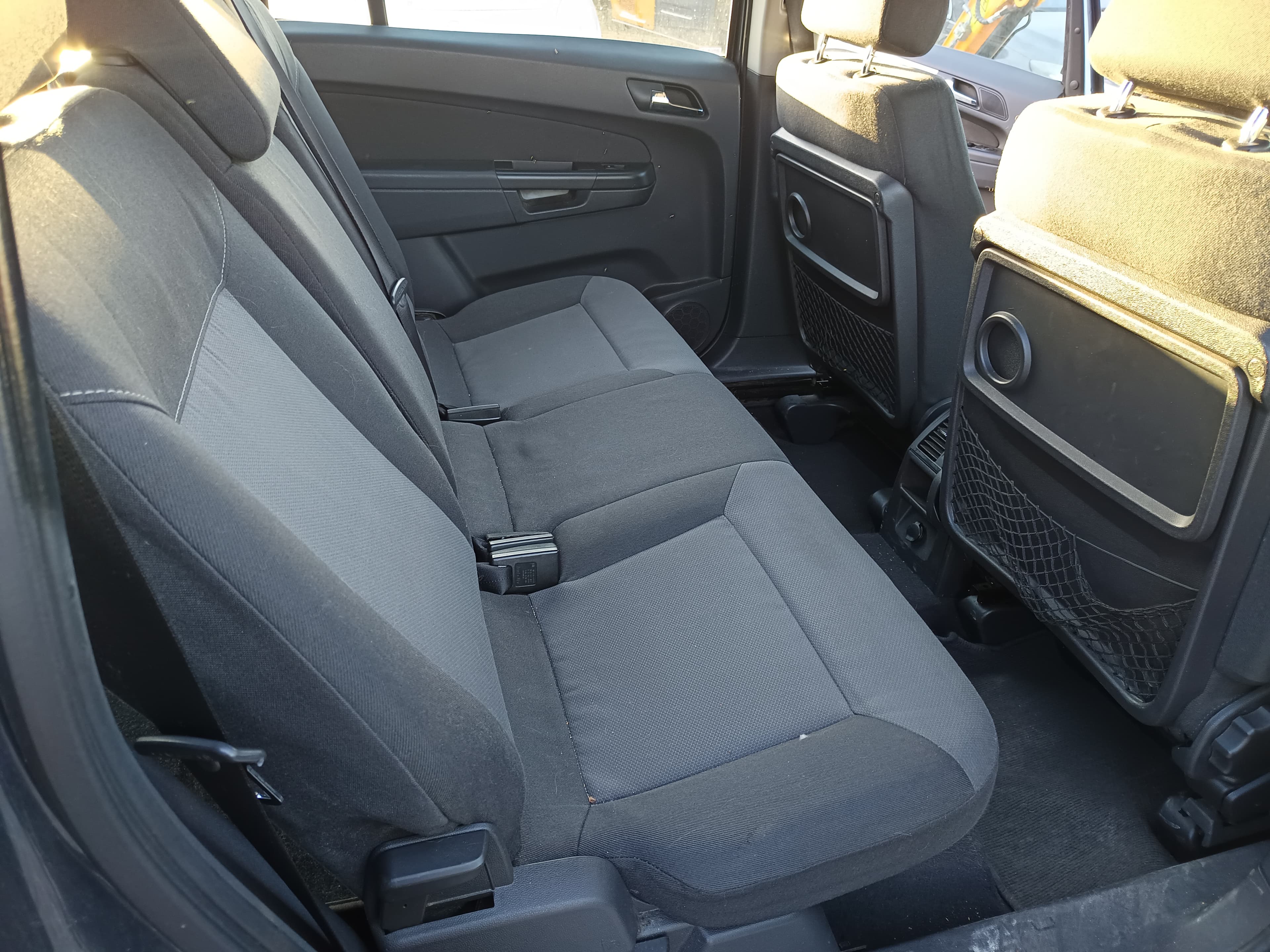Opel Zafira · Ano 2009 — imagen 27