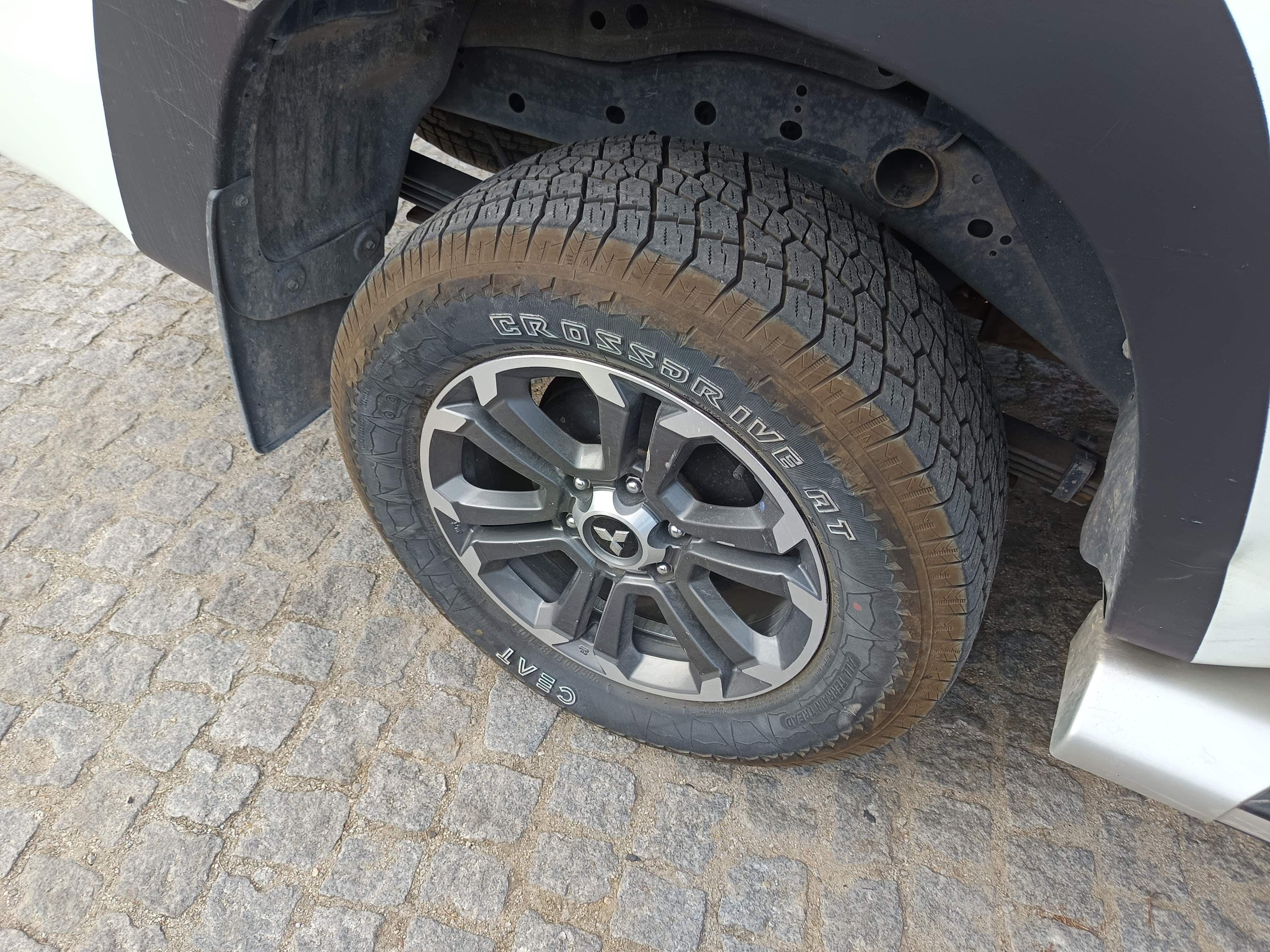 Mitsubishi L200 2.3 DI-D 4 WD Space CAB · Ano 2022 — imagem 11