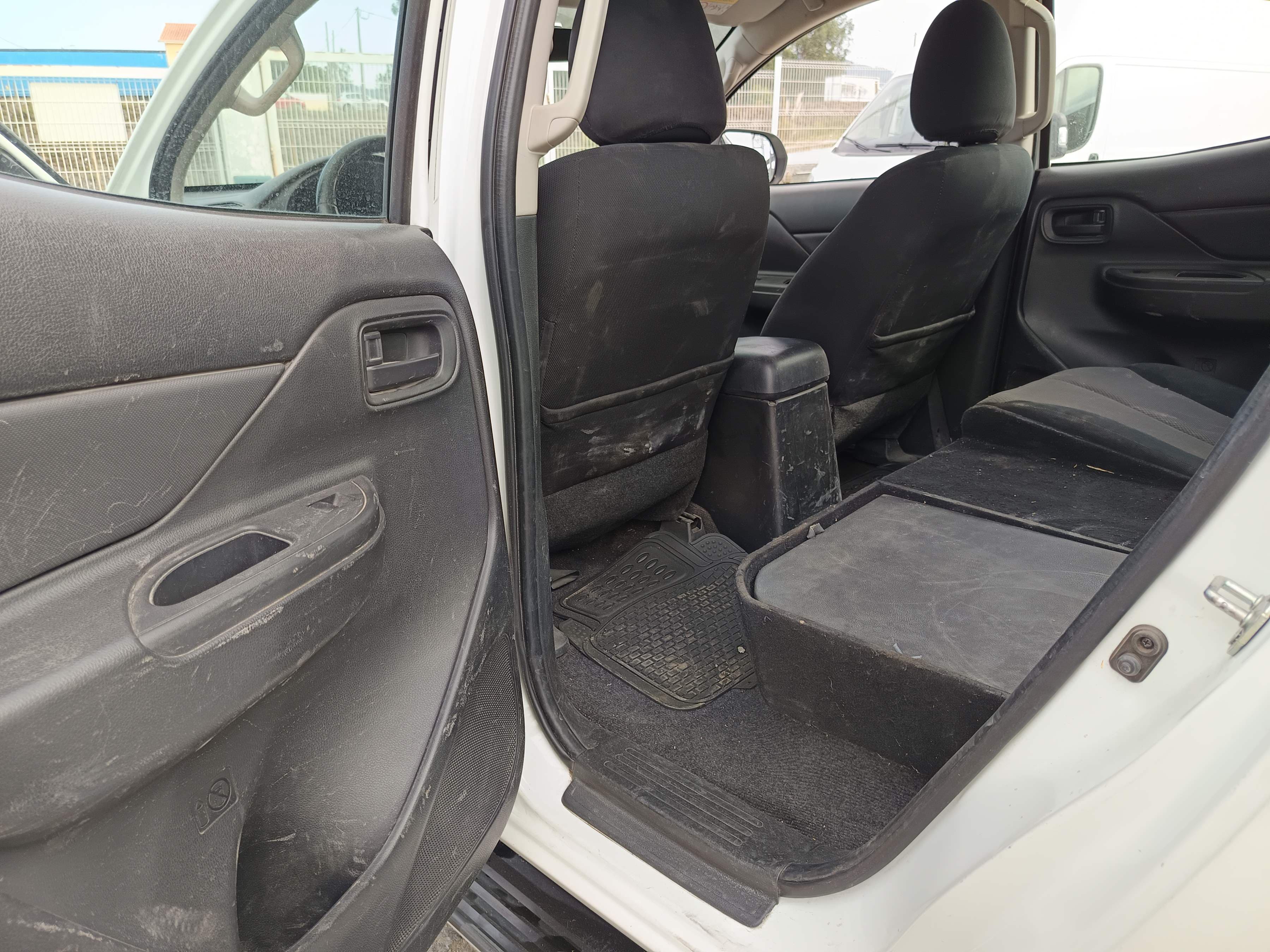 Mitsubishi L200 2.3 DI-D 4 WD Space CAB · Ano 2022 — imagem 28