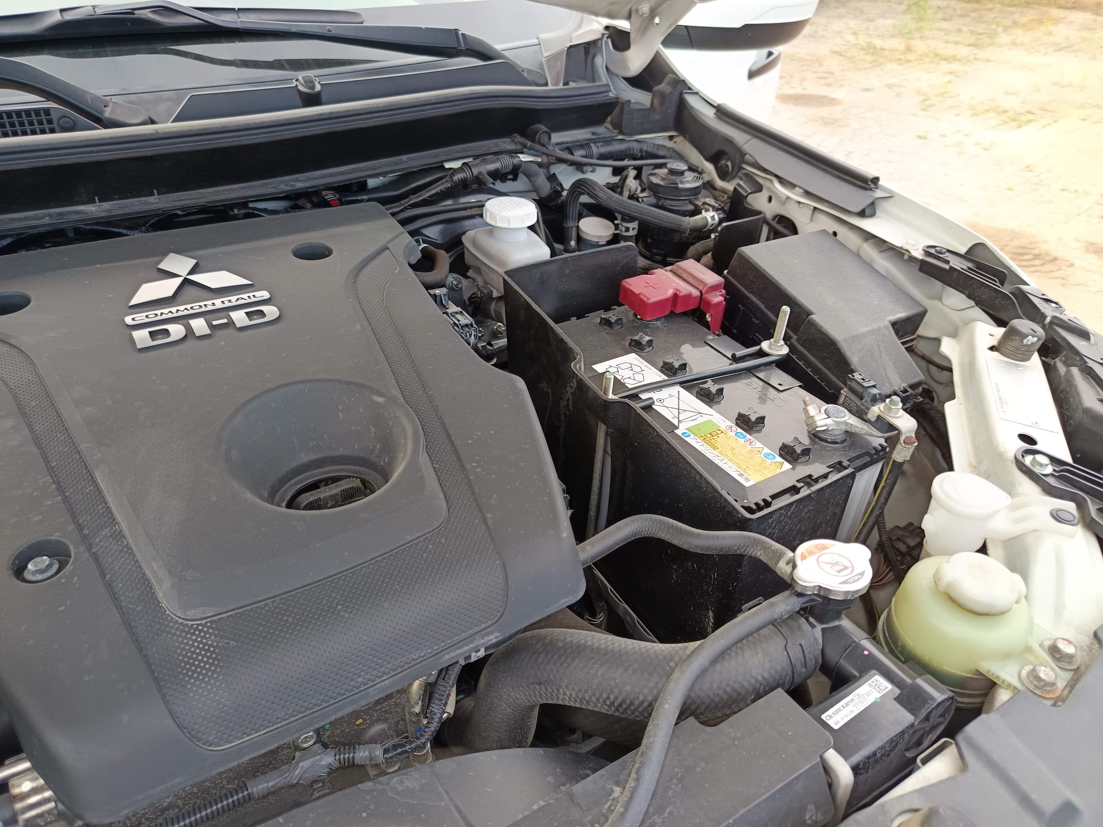 Mitsubishi L200 2.3 DI-D 4 WD Space CAB · Ano 2022 — imagem 19