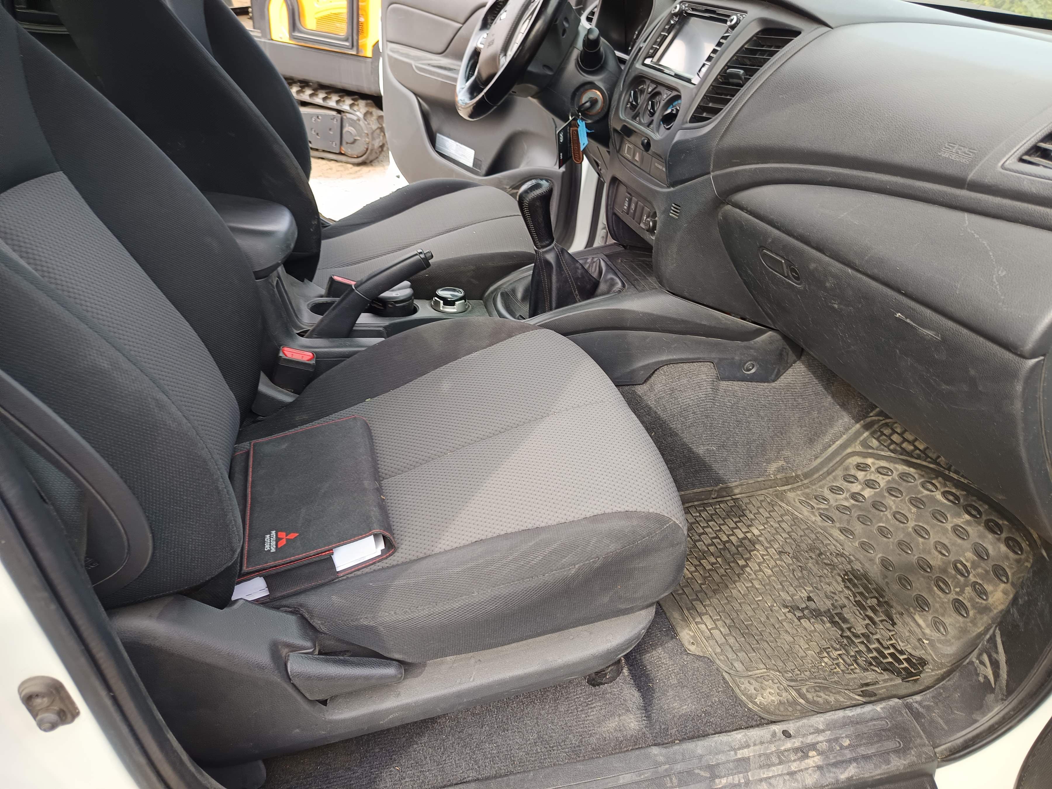 Mitsubishi L200 2.3 DI-D 4 WD Space CAB · Ano 2022 — imagem 27