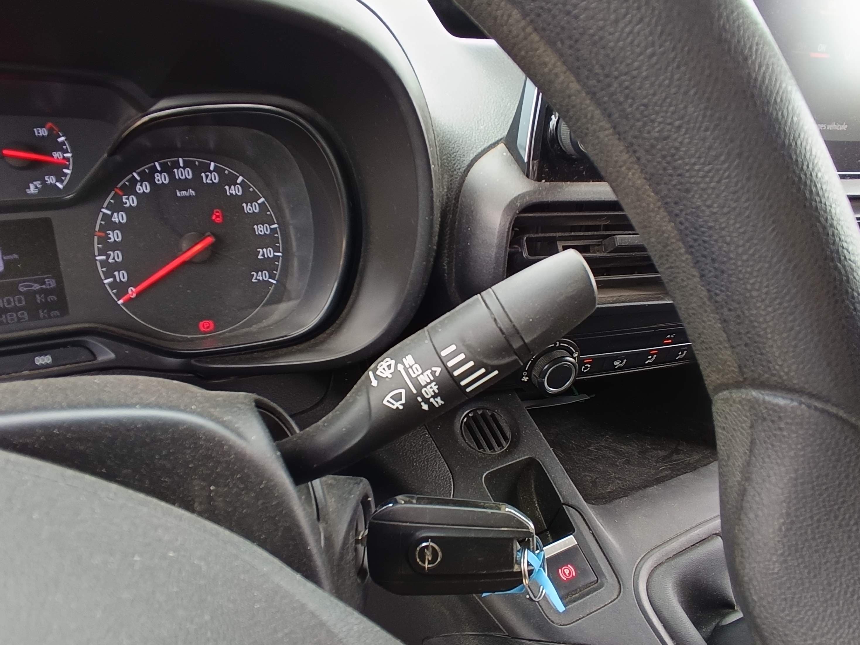 Opel Combo 1.5 CDTI · Ano 2022 — image 34