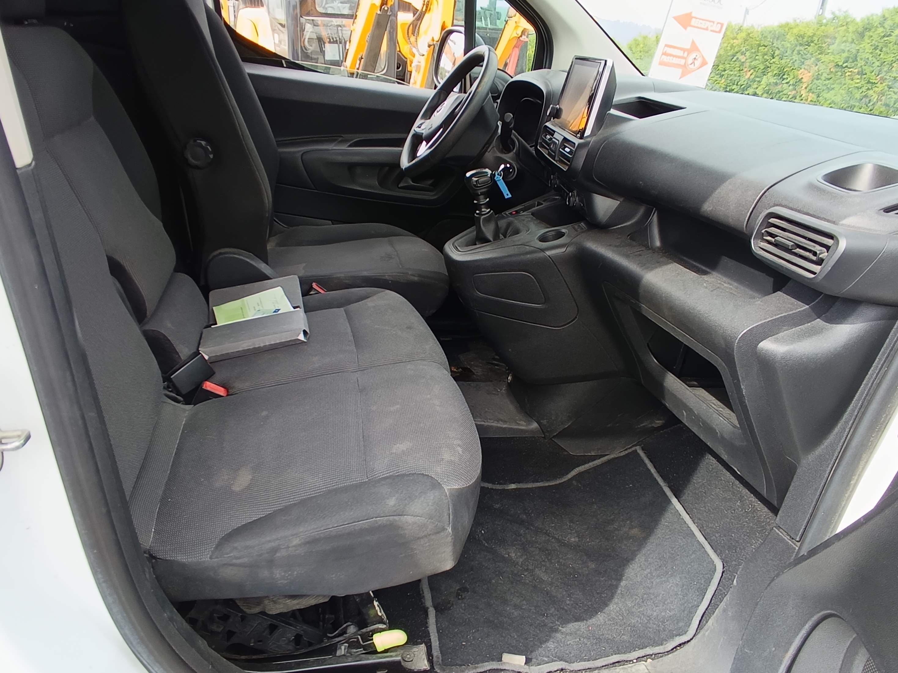 Opel Combo 1.5 CDTI · Ano 2022 — image 22