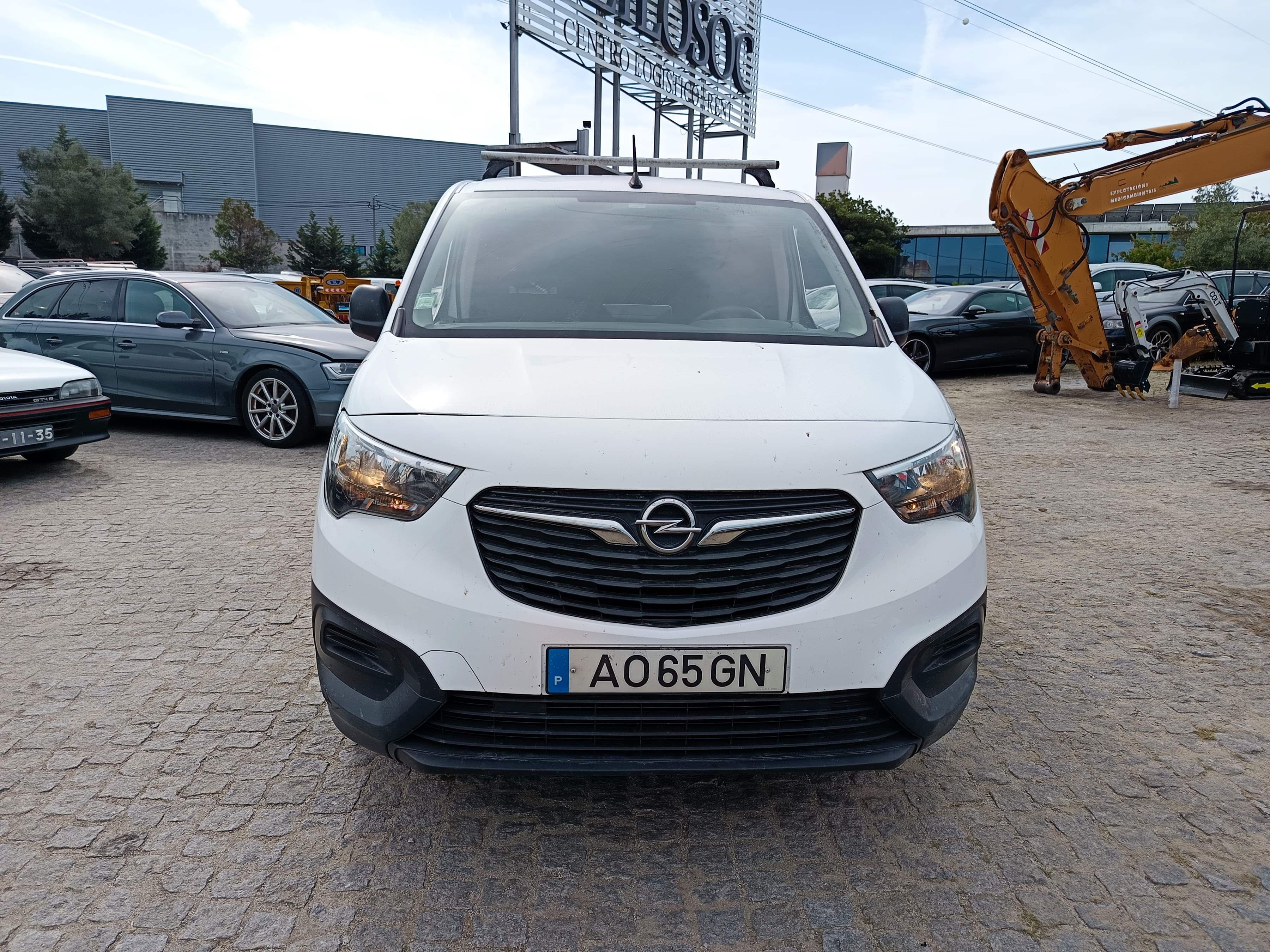 Opel Combo 1.5 CDTI · Ano 2022 — image 1