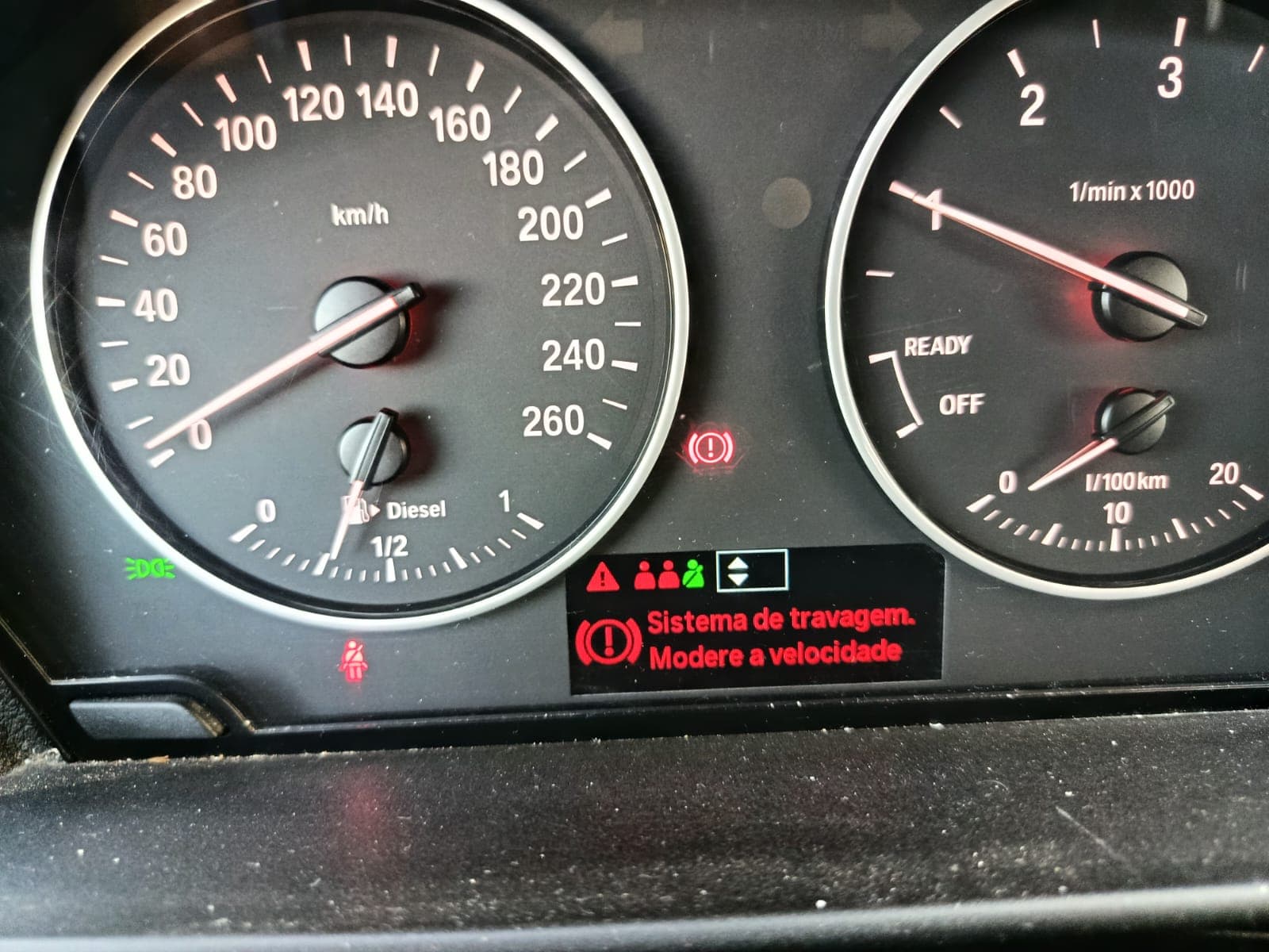 BMW 116 d · Ano 2015 — imagen 9