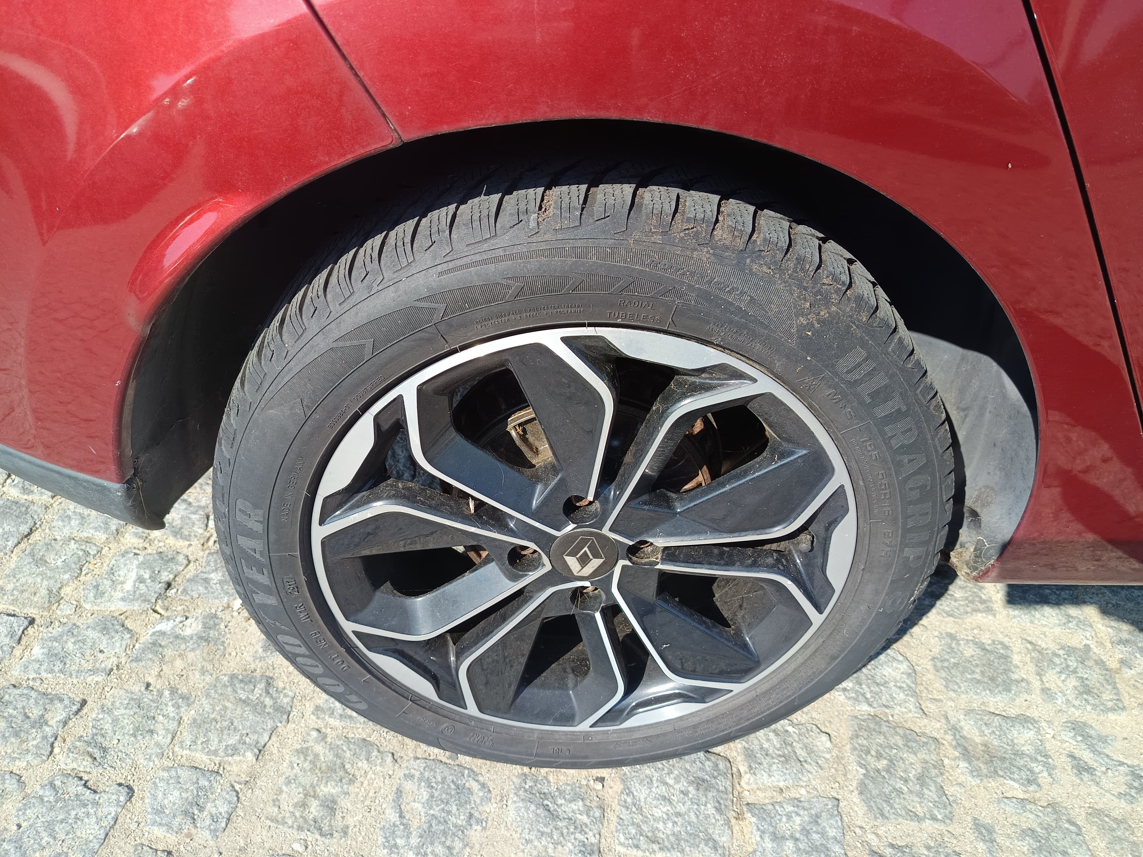 Renault Clio · Ano 2018 — imagen 9