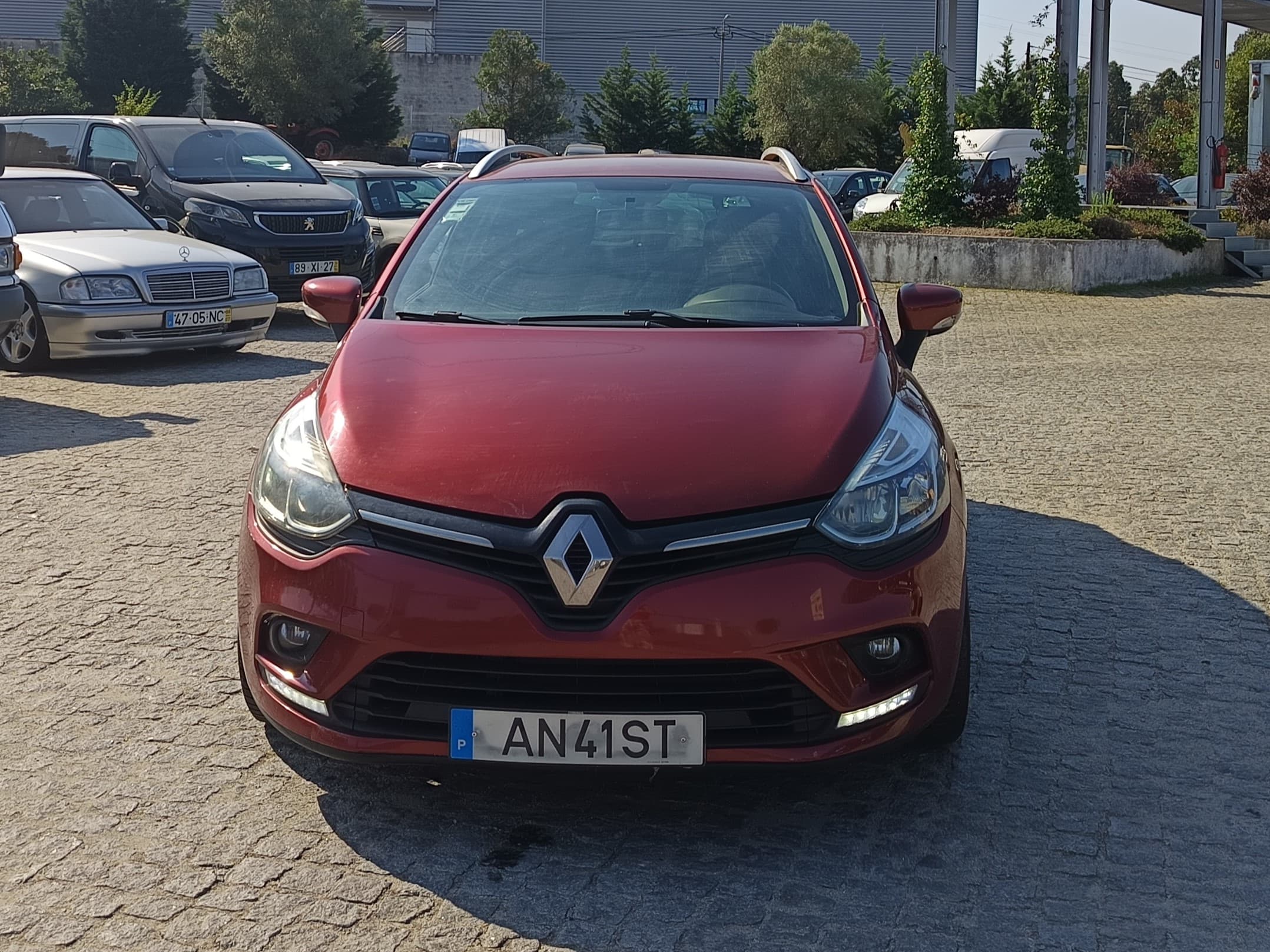 Renault Clio · Ano 2018 — imagen 2
