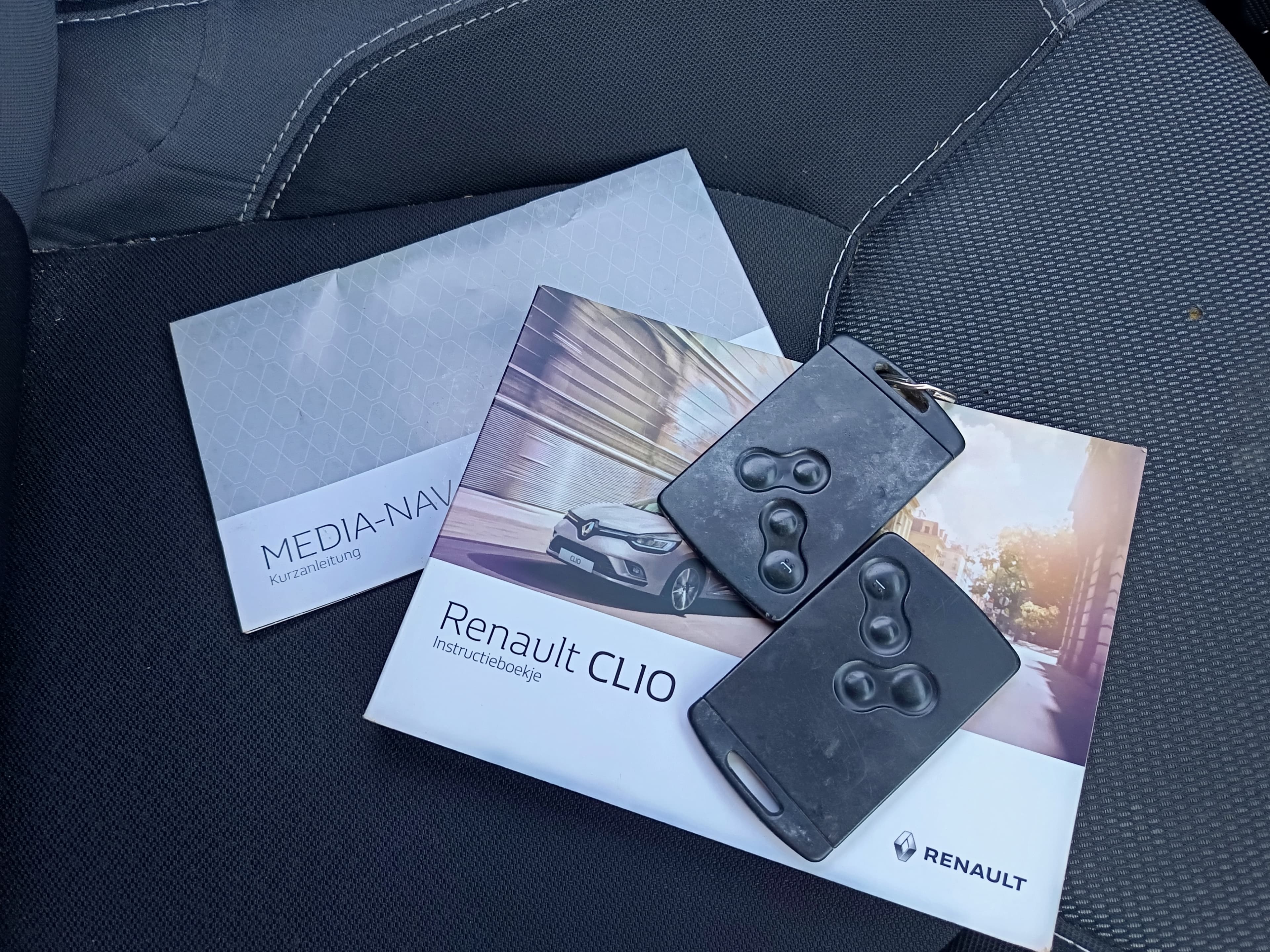 Renault Clio · Ano 2018 — imagen 35
