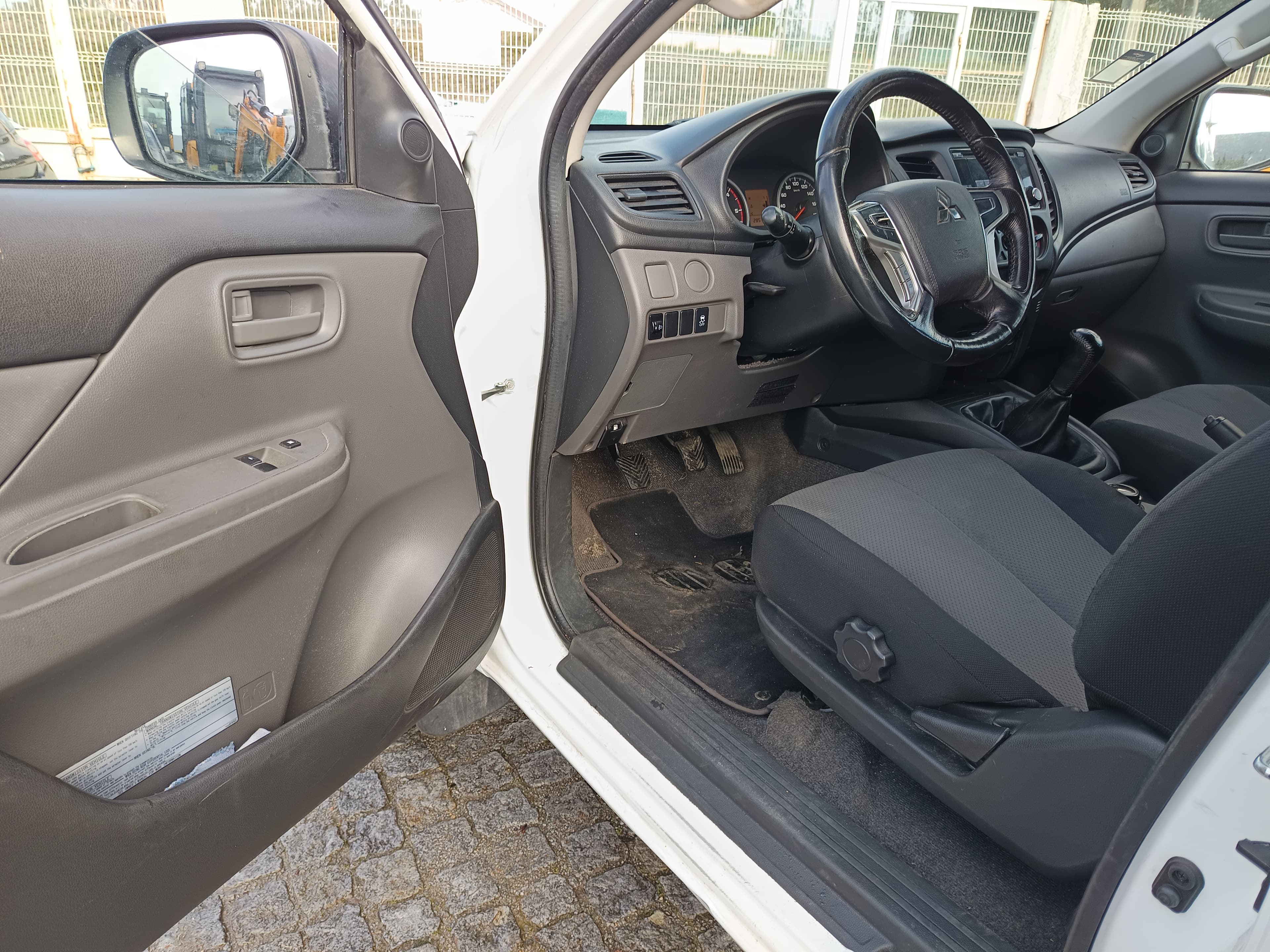 Mitsubishi L200 · Ano 2019 — imagem 25