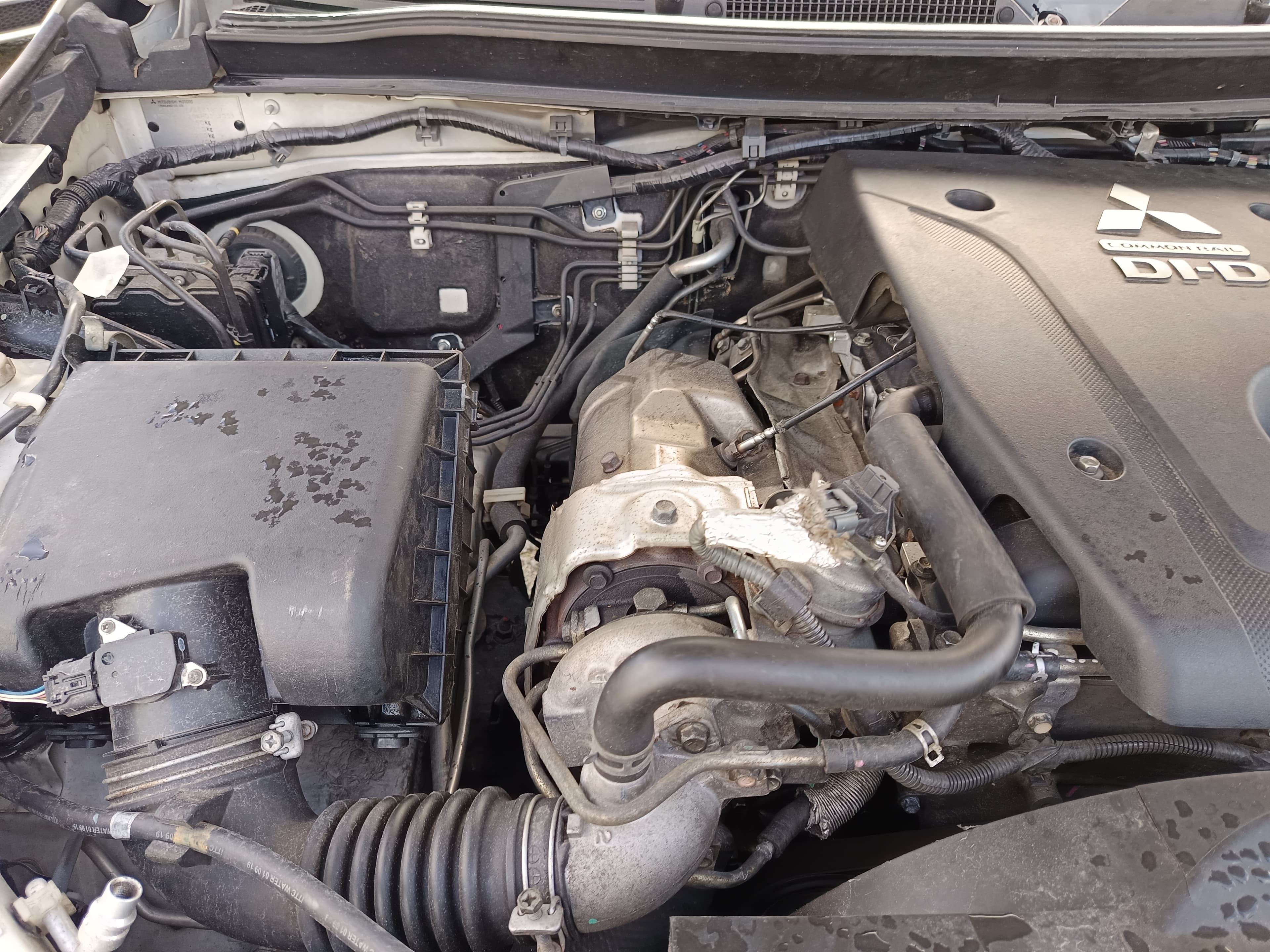 Mitsubishi L200 · Ano 2019 — imagem 18