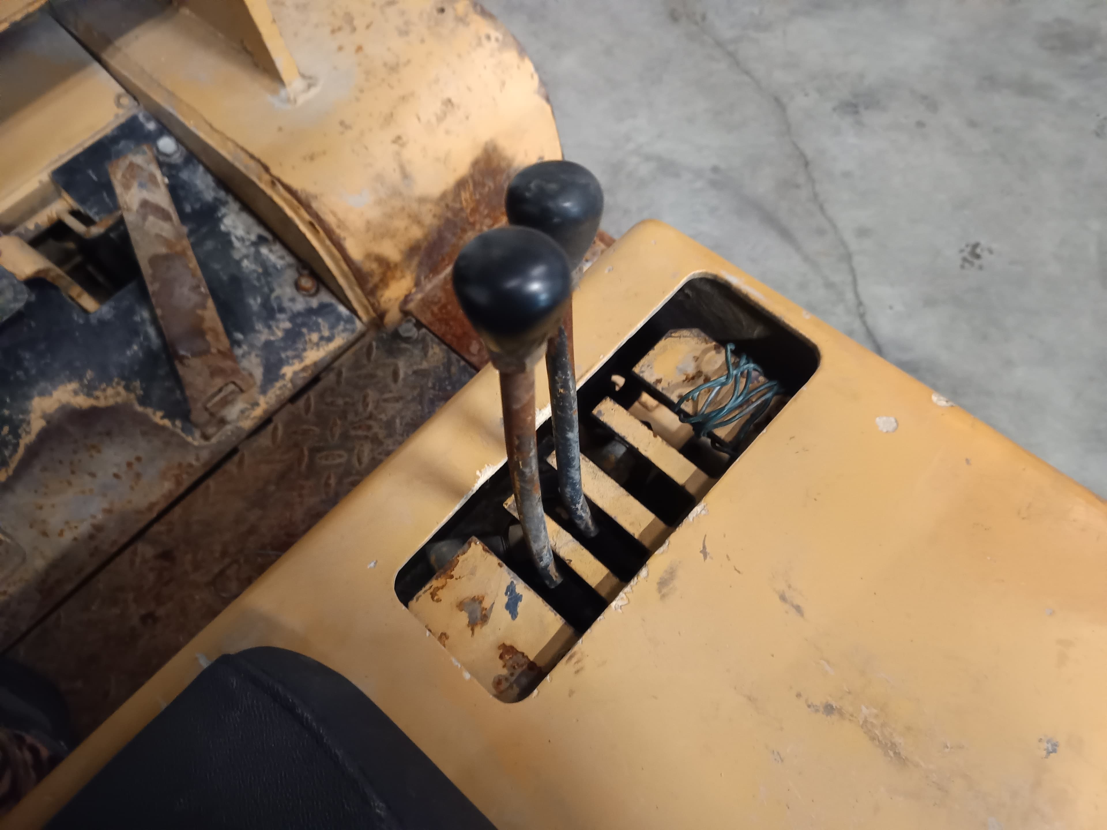 Empilhador CAT V60E — imagen 13