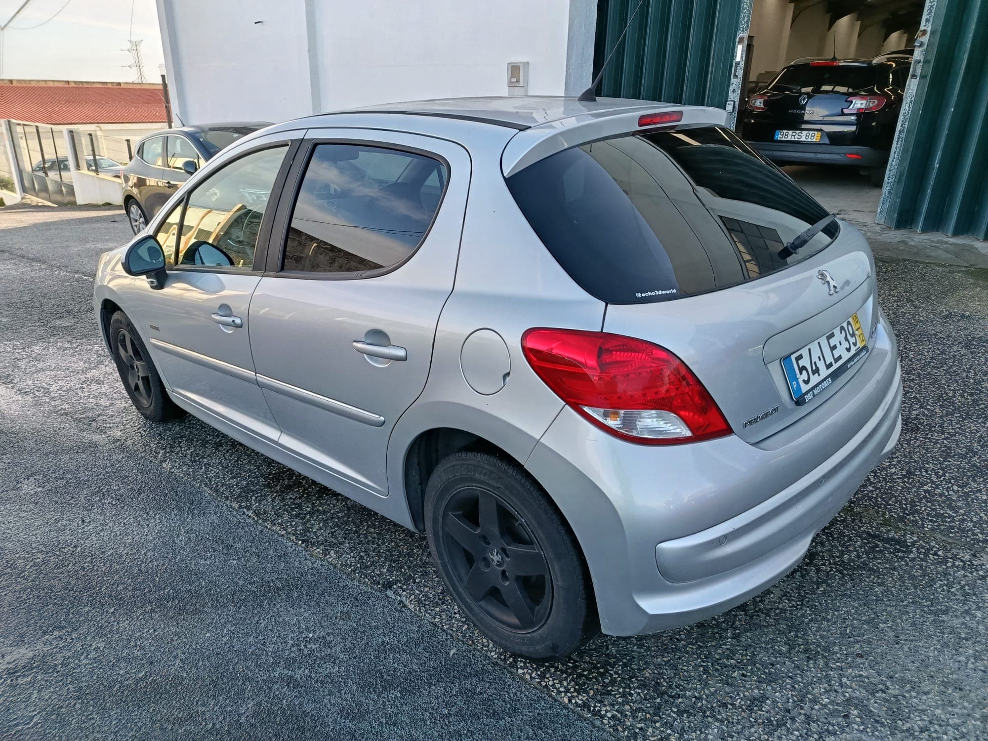 Peugeot 207 1.4 HDi SE Sportium · Ano 2010 — imagem 6