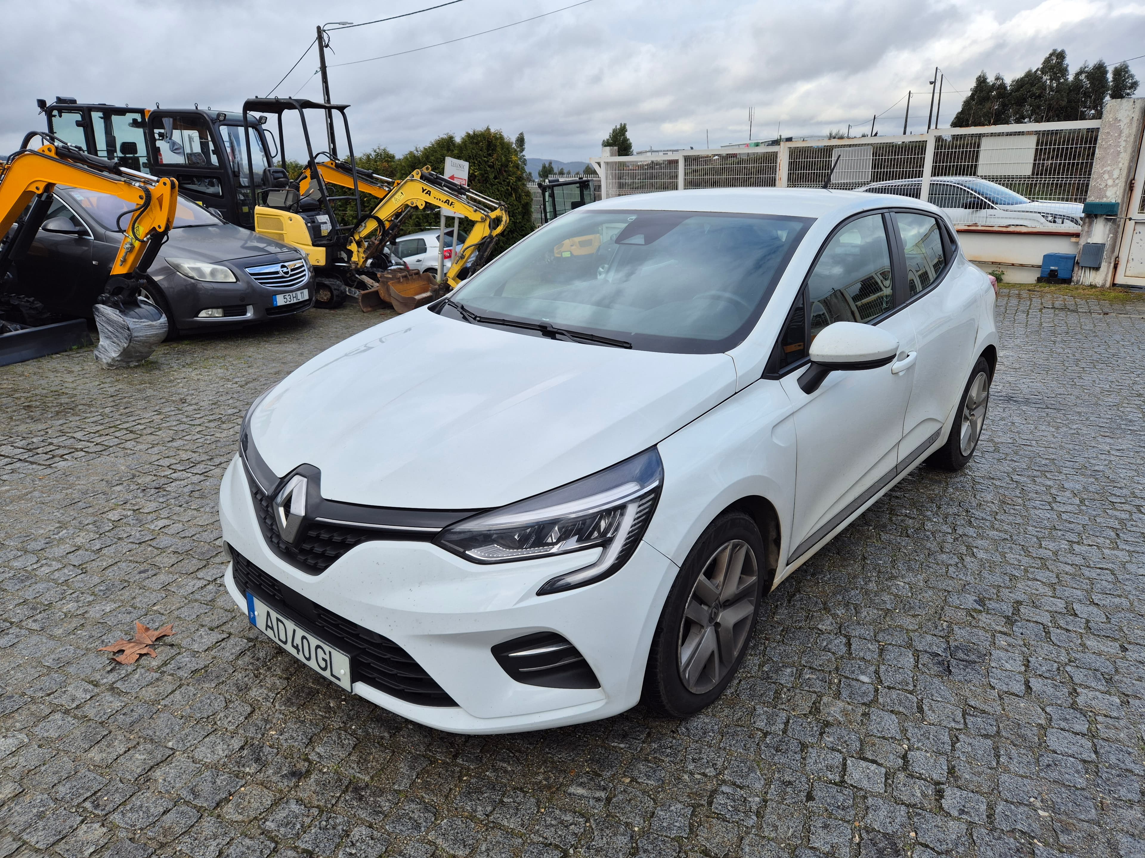 Renault Clio 1.5 Dci · Ano 2020 — imagem 3