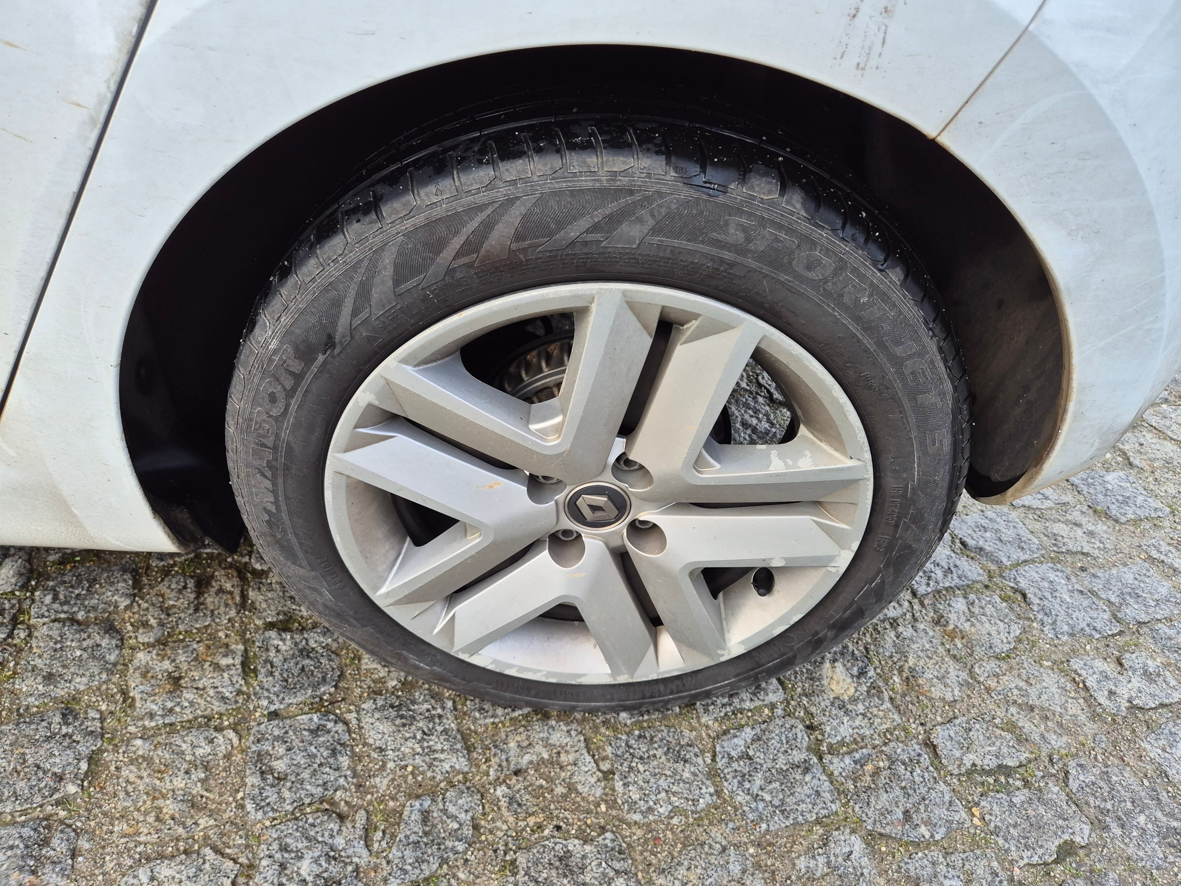 Renault Clio 1.5 Dci · Ano 2020 — imagem 10