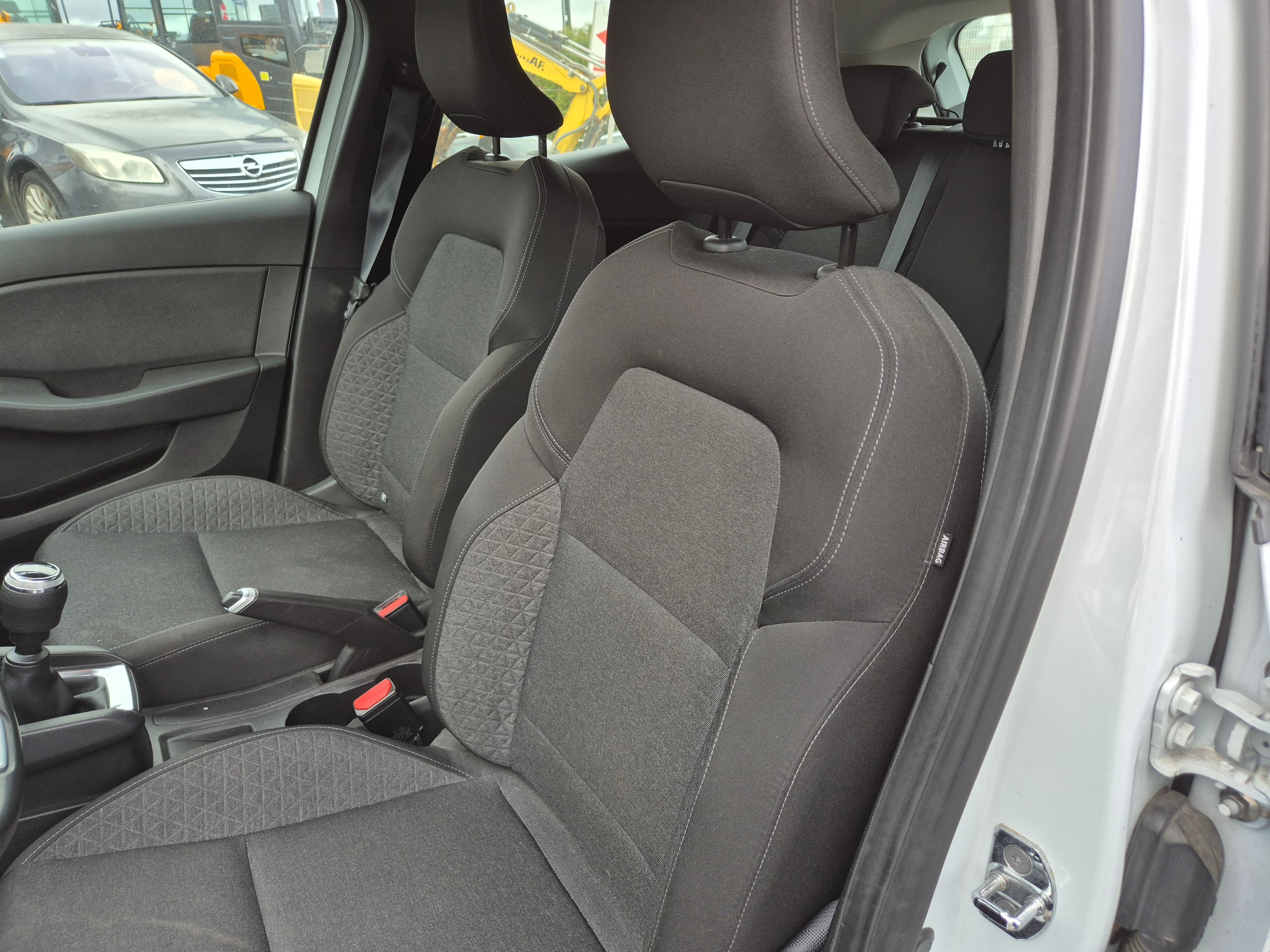 Renault Clio 1.5 Dci · Ano 2020 — imagem 26
