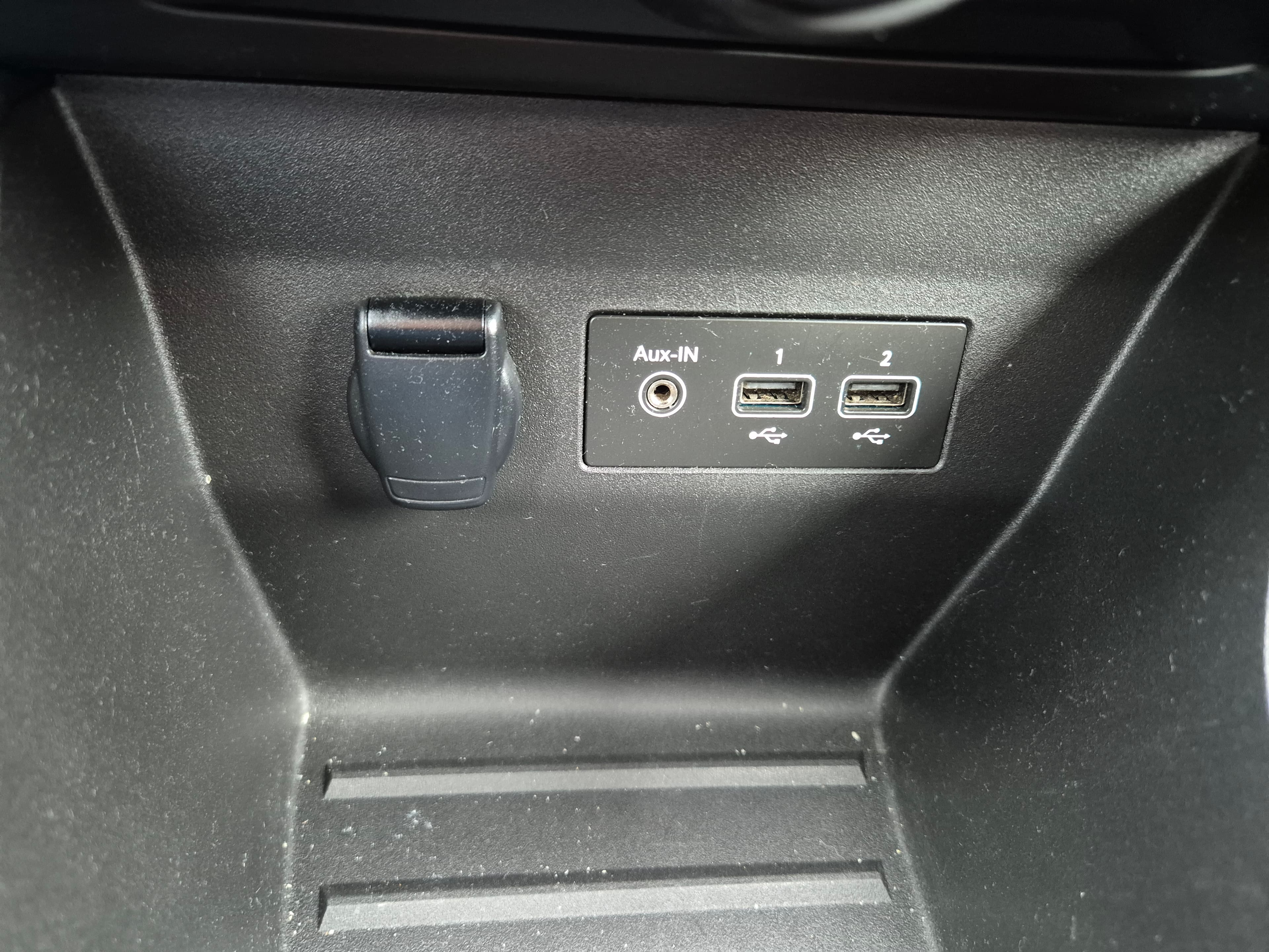Renault Clio 1.5 Dci · Ano 2020 — imagem 40