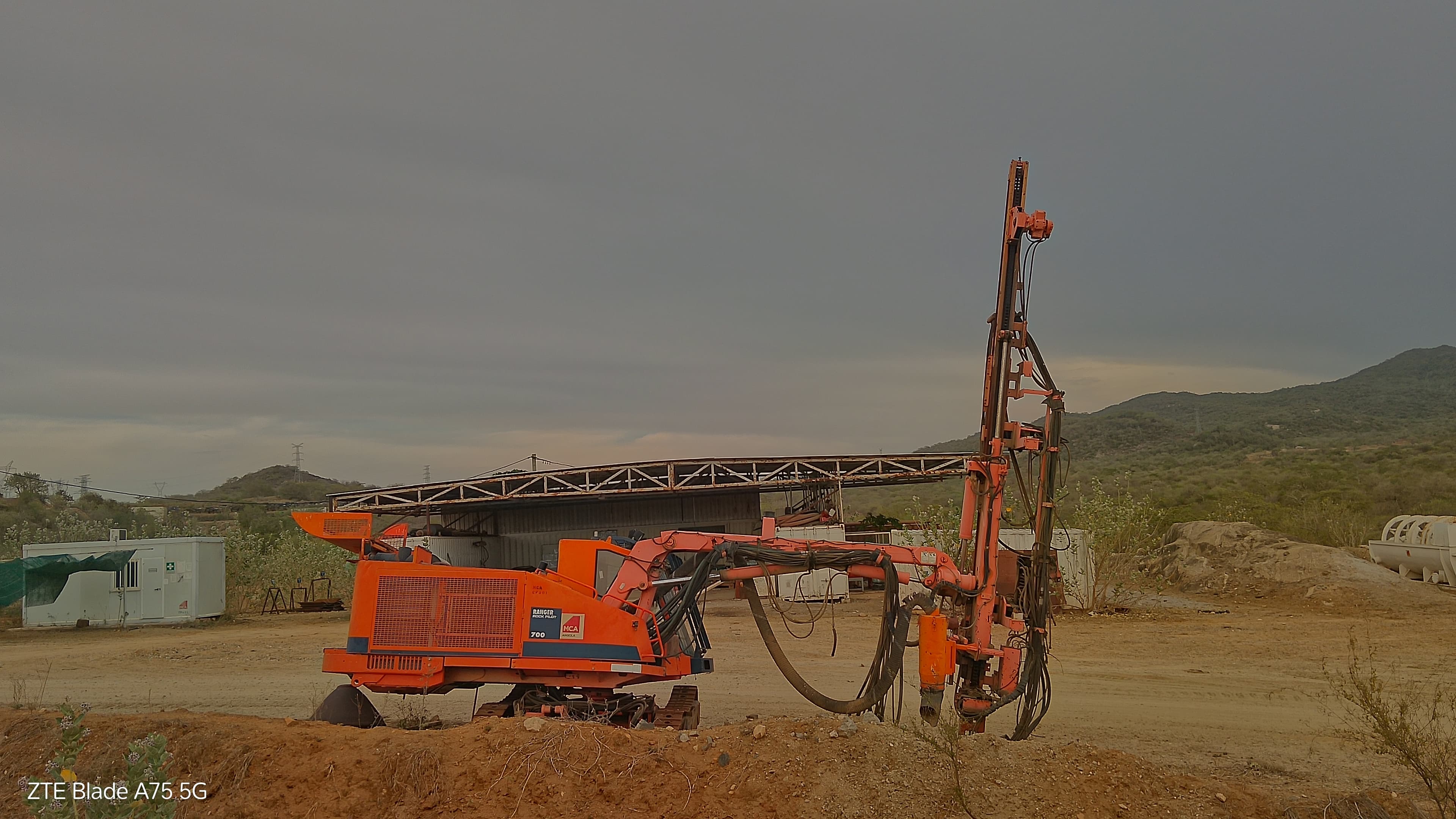Perfuradora Sandvik Ranger 700 — image 6