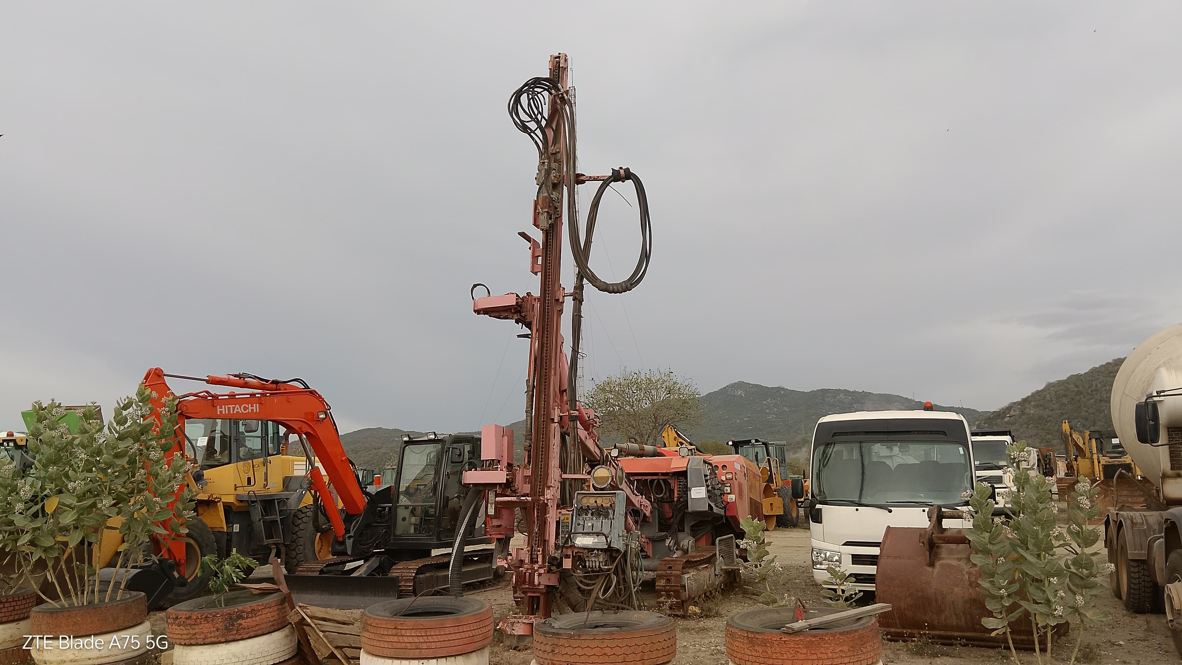 Perfurado Sandvik DC560 — imagem 2